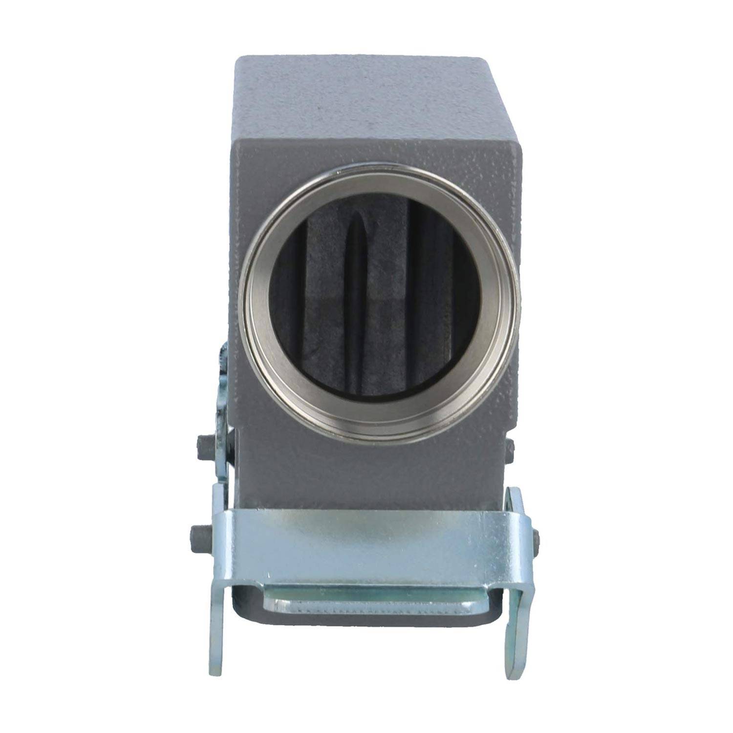 Ein grauer, rechteckiger Metallschlauchhalter mit einer kreisförmigen Öffnung, unten mit einer Befestigungsklammer gesichert, von vorne betrachtet.