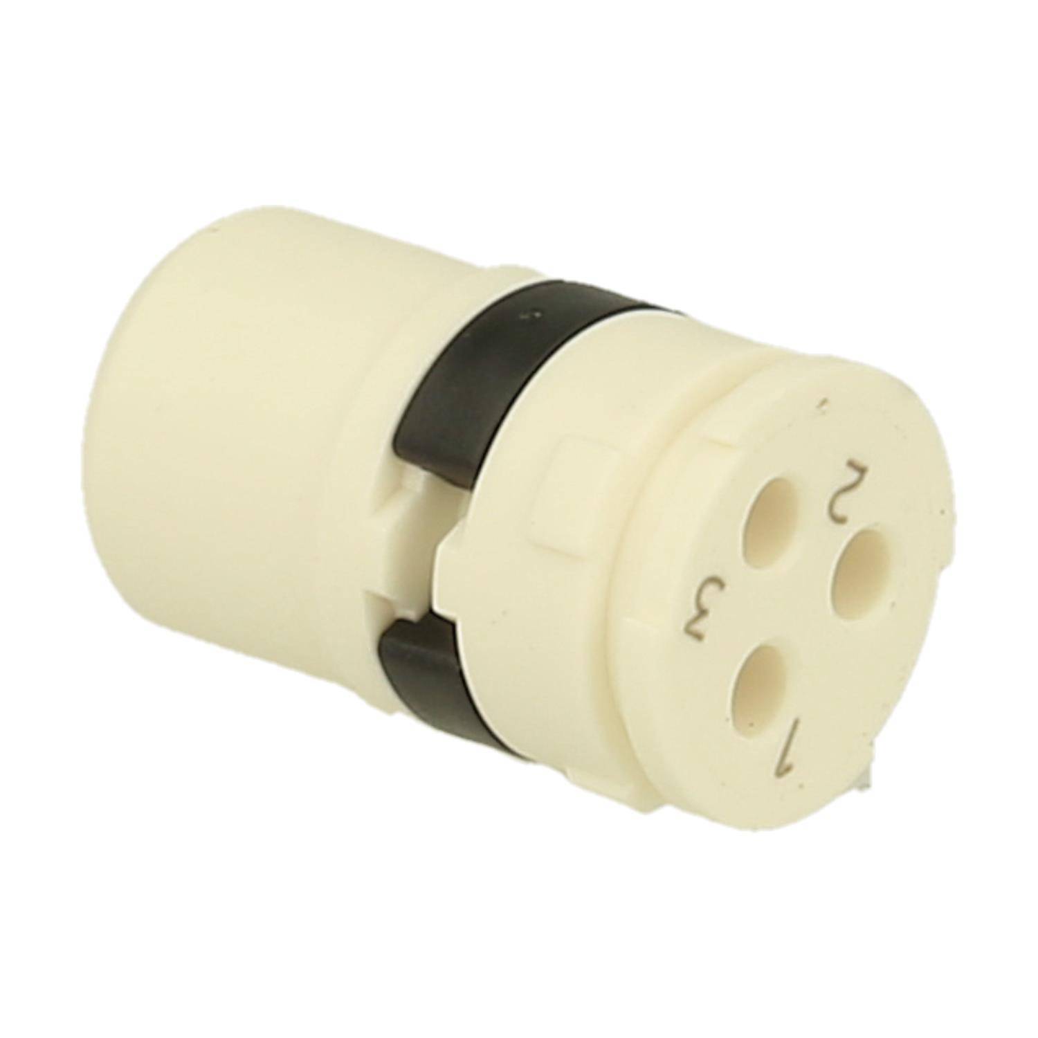 „Eine Nahaufnahme eines weißen Kunststoff-Verbindungsstücks mit drei kreisrunden Öffnungen, von 1 bis 3 nummeriert, das für elektrische oder sanitäre Installationen konzipiert ist.