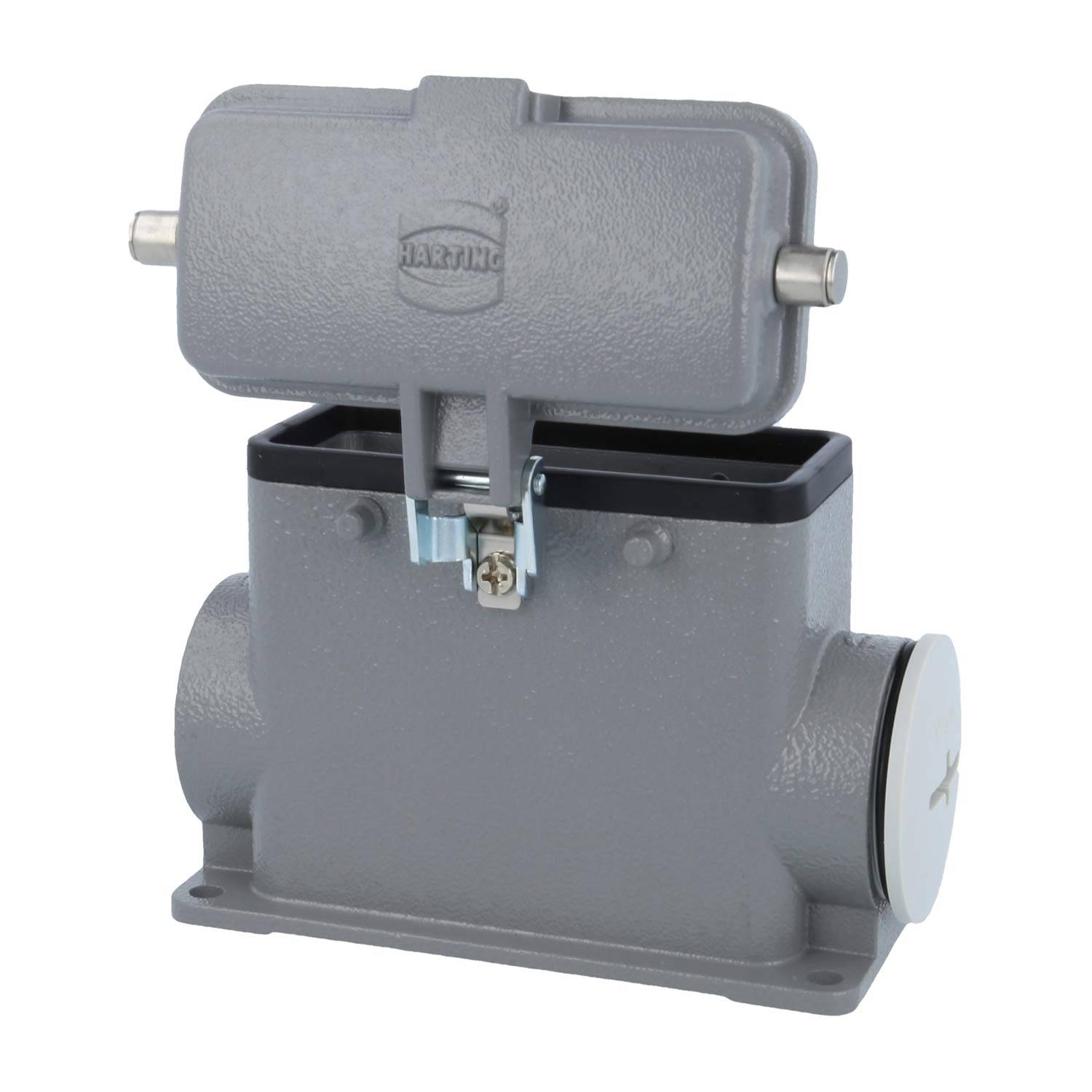 Ein grauer industrieller Elektroverbinder mit einem rechteckigen Deckel, der offen ist und den Innenbereich freilegt, konzipiert für Einsätze unter extremen Belastungen.