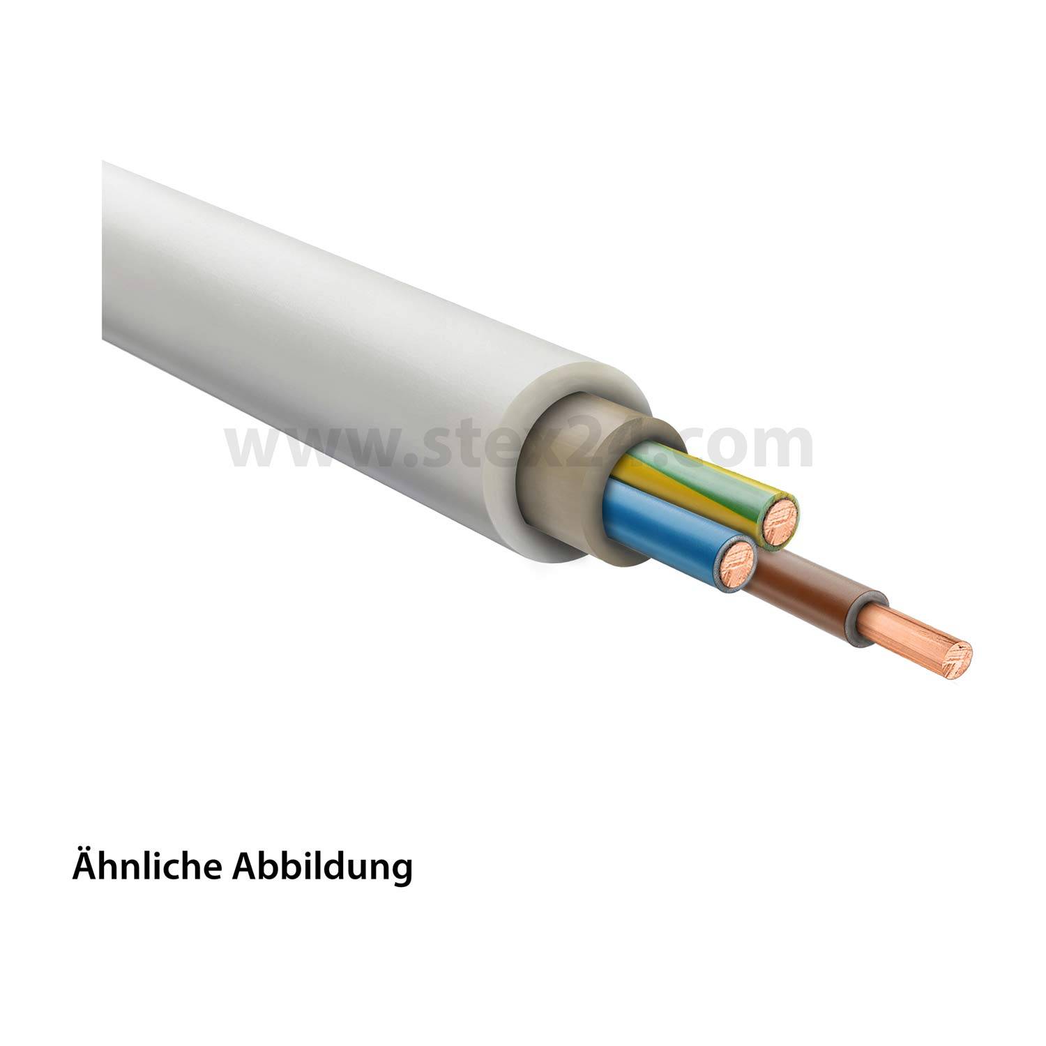Querschnitt eines elektrischen Kabels, das drei Leitungen in brauner, blauer und gelb-grüner Isolierung zeigt, umgeben von einer weißen äußeren Schicht.