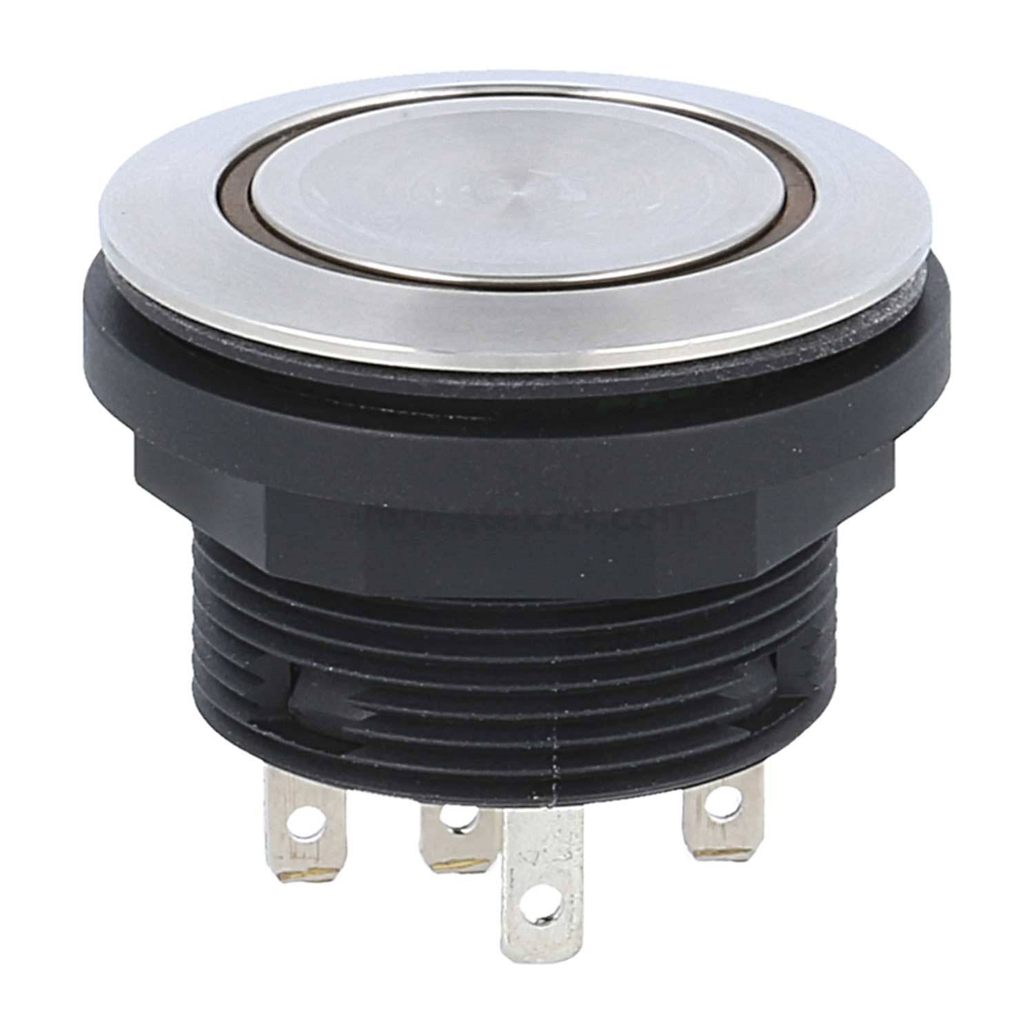 Ein runder, metallischer Druckschalter mit schwarzer Basis und drei Metallstiften an der Unterseite für elektrische Verbindungen, von der Seite dargestellt.