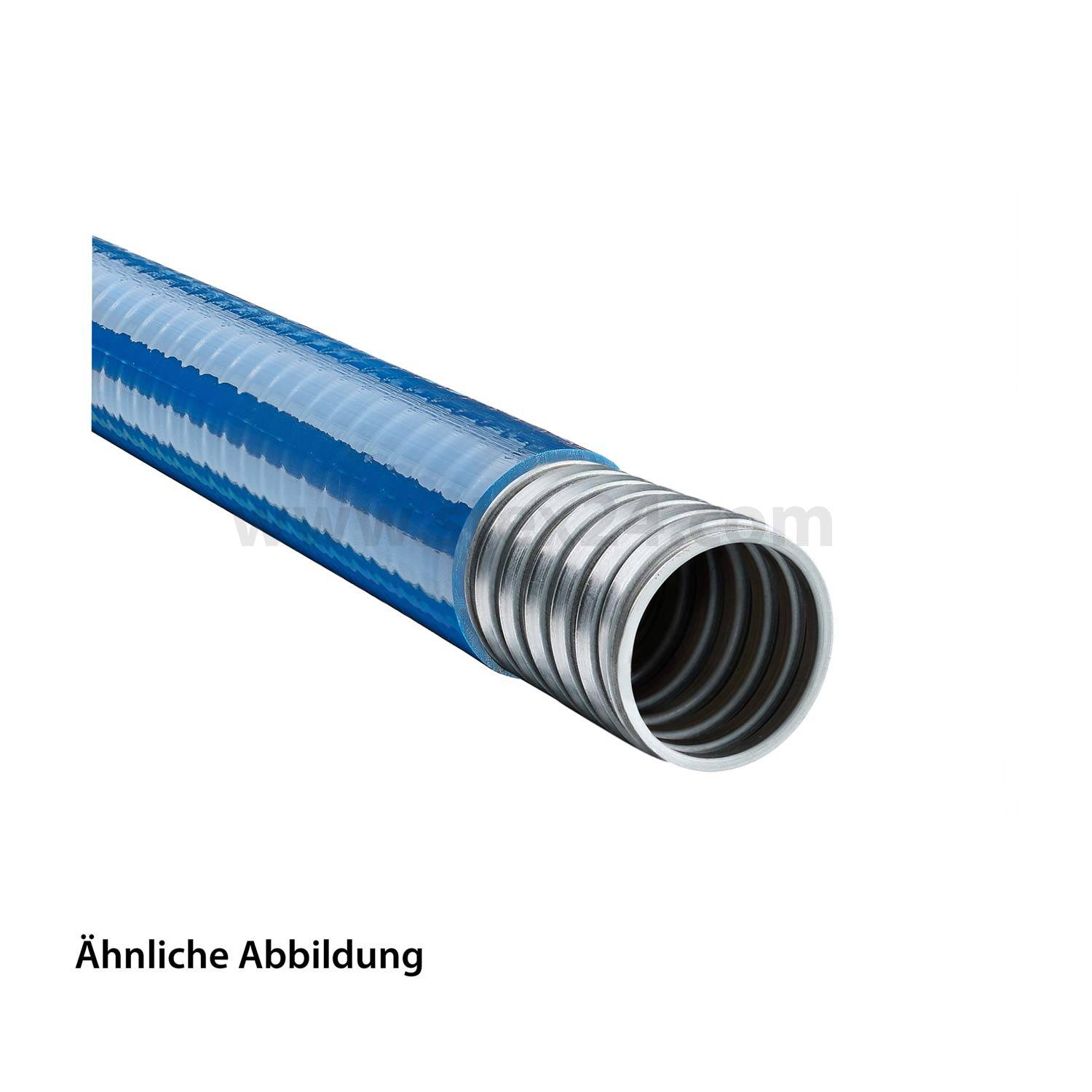 Bild eines blauen, gewellten flexiblen Schlauchs mit Metallkern, verwendet für industrielle oder sanitäre Anwendungen.