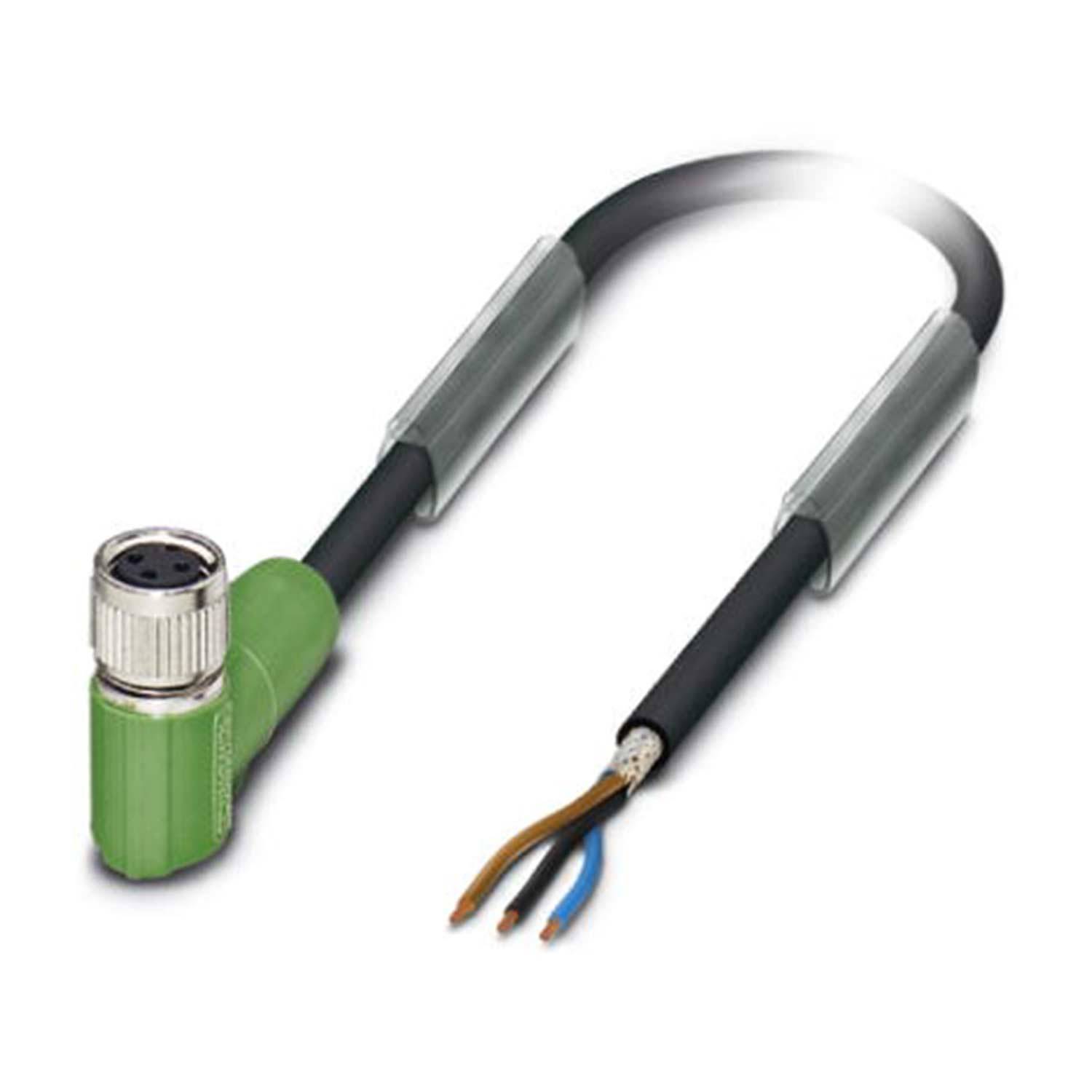 Grüner Winkelsteckverbinder, der an ein schwarzes Kabel mit drei freiliegenden Leitern in den Farben Braun, Blau und Schwarz angeschlossen ist.