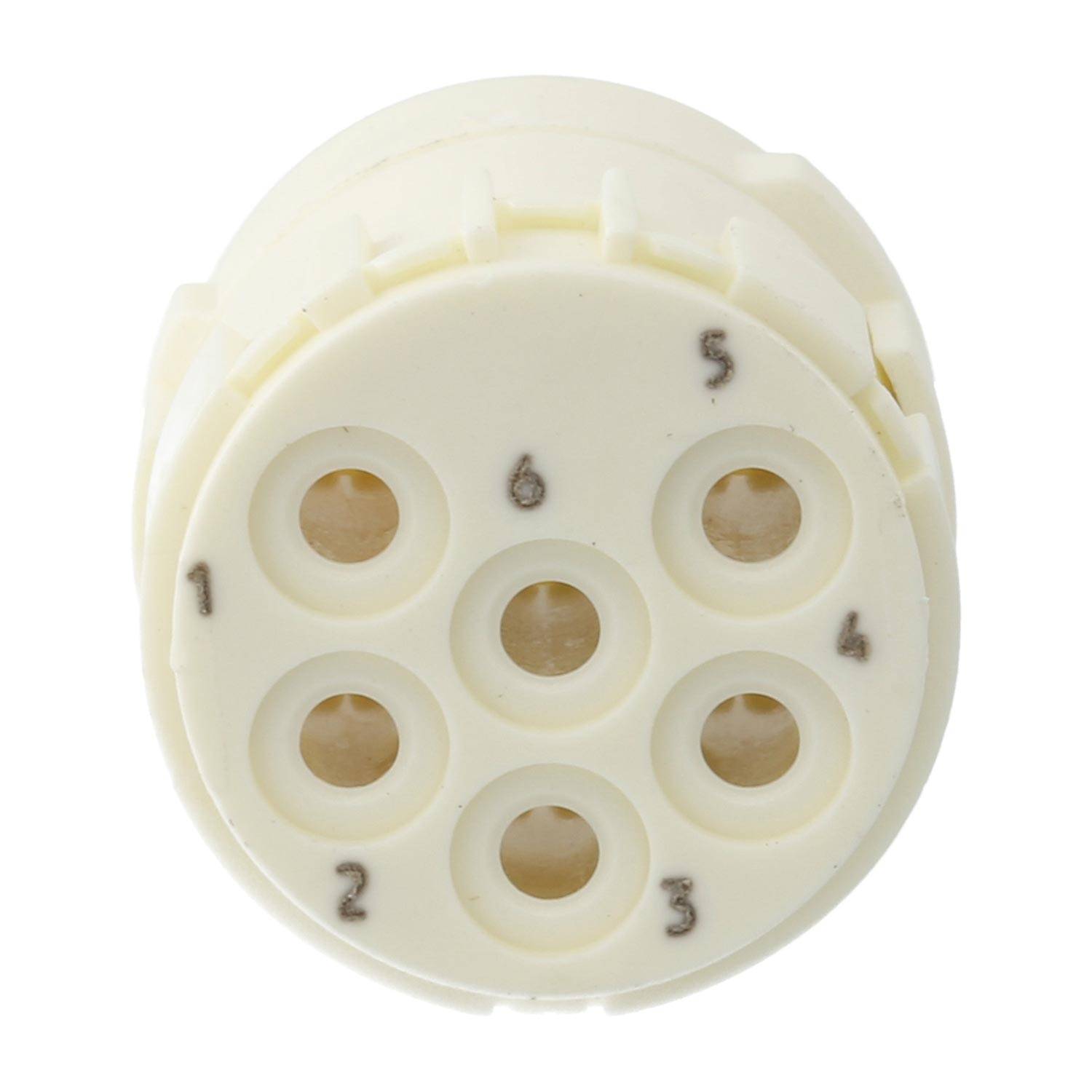 Ein weißer, kreisförmiger elektrischer Steckverbinder mit sechs nummerierten Aussparungen, die kreisförmig angeordnet sind und für eine präzise Ausrichtung und Verbindung konzipiert sind.