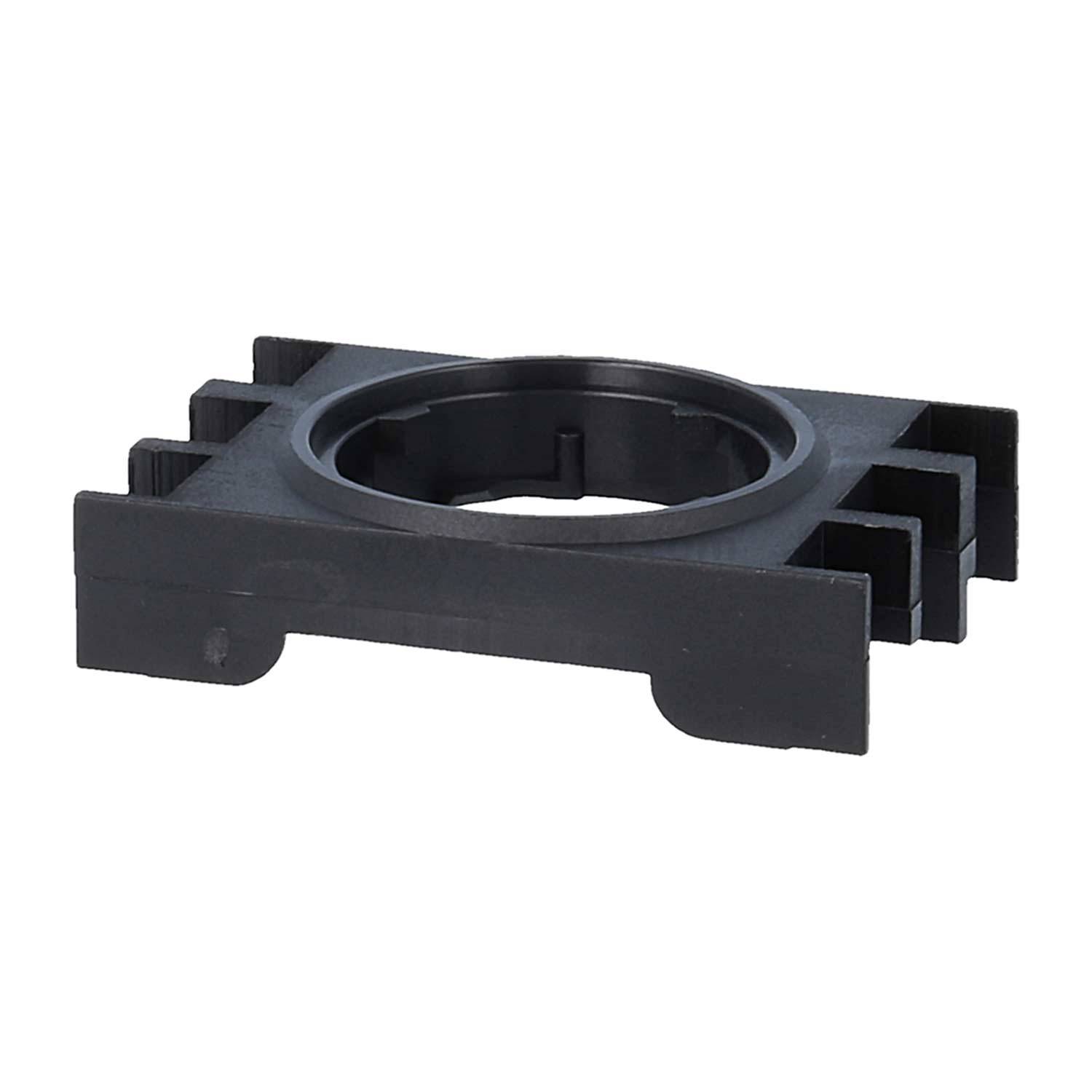 Ein schwarzer Kameraobjektivadapterring mit quadratischer Basis, der eine kreisförmige zentrale Öffnung aufweist und zum Anschluss von Objektiven oder Filtern verwendet wird.