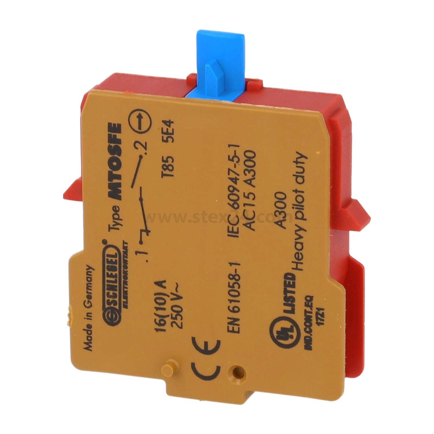 Ein quadratischer Sicherheitsschalter mit gelber Oberfläche, gekennzeichnet mit „IEC 60947-5-1, AC15 A300