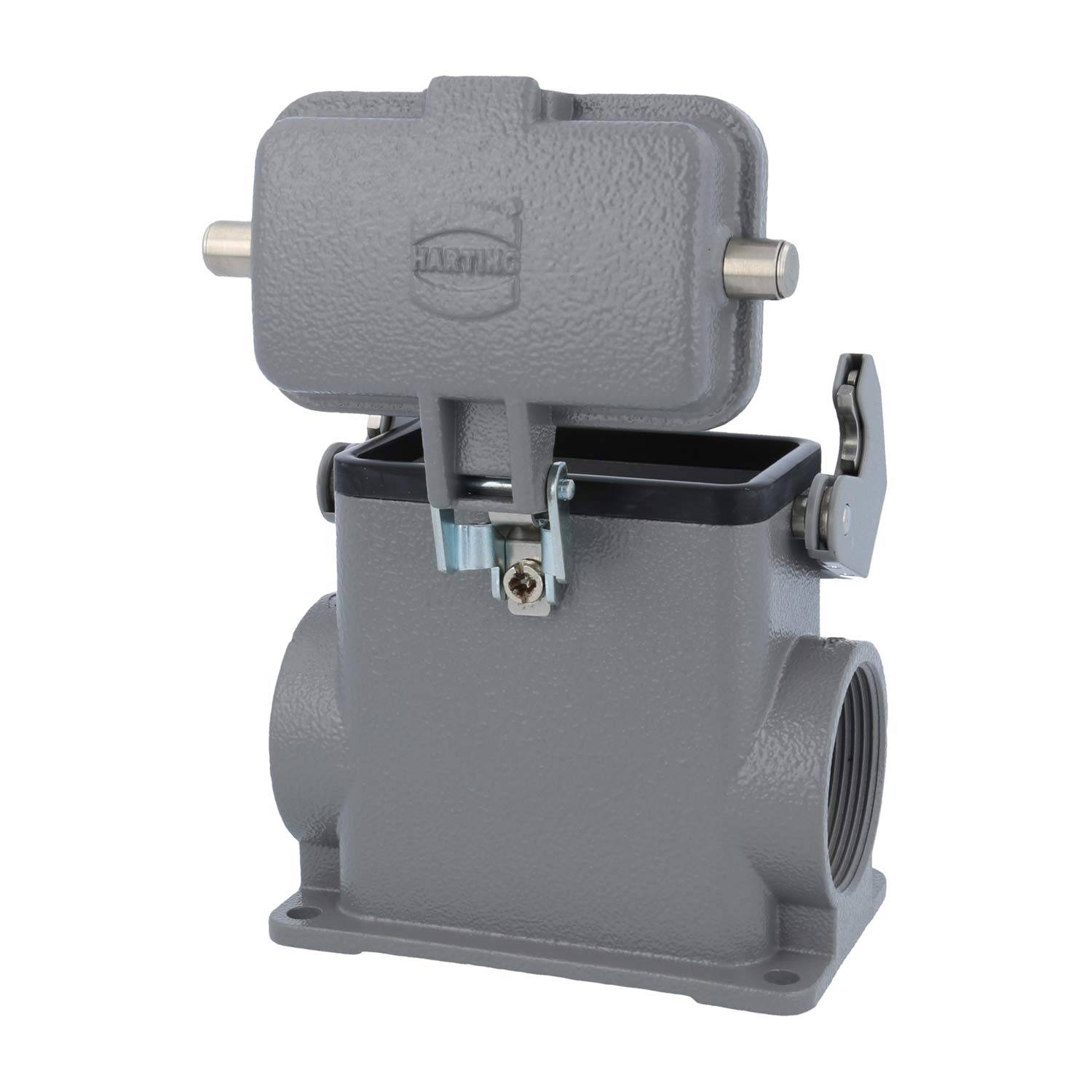 Ein graues industrielles Steckergehäuse mit klappbarem Deckel, ausgestattet mit einem Verschluss auf der Oberseite und seitlichen Öffnungen für Kabelanschlüsse.