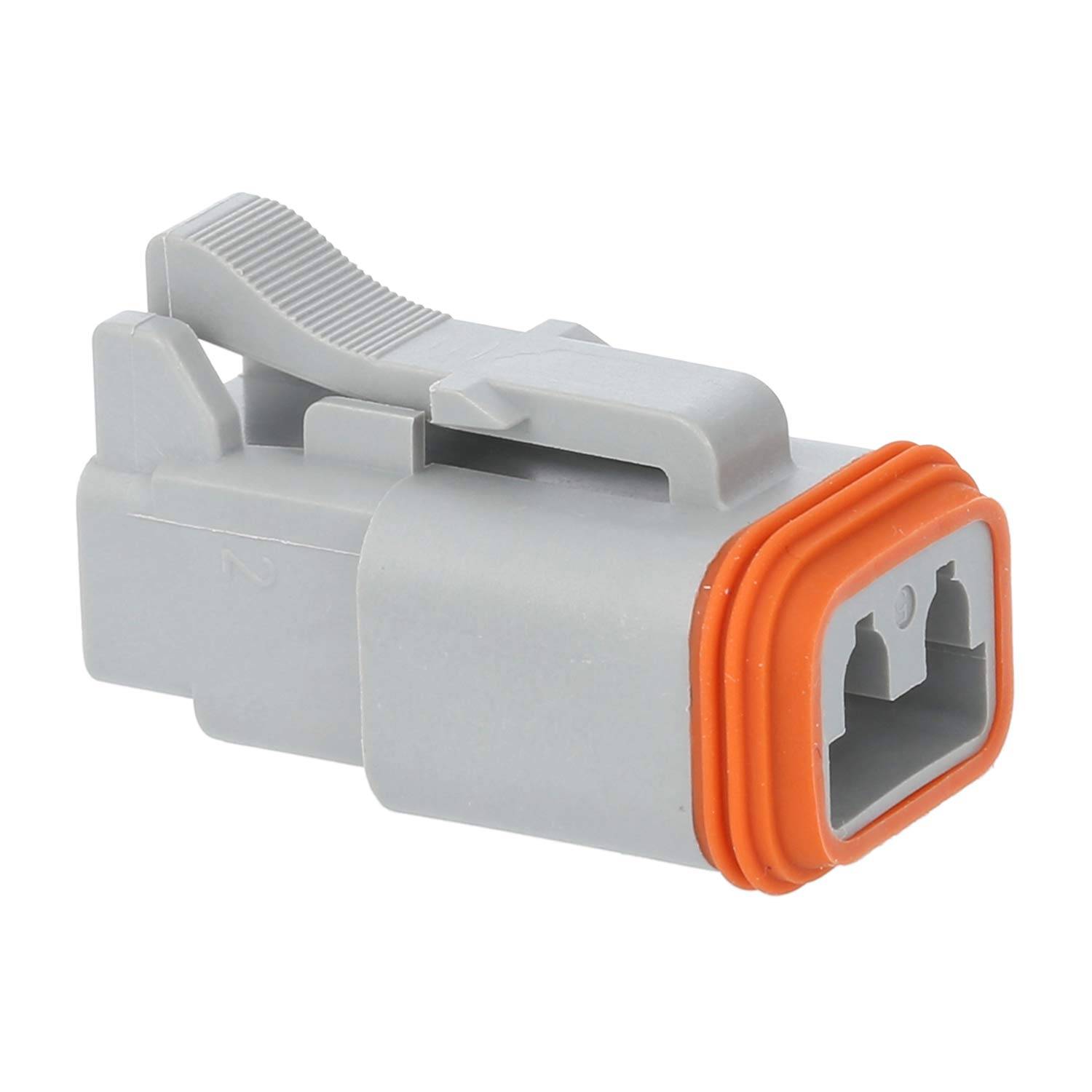 Ein grauer Kunststoffverbinder mit einer orangefarbenen Gummidichtung, verwendet für automobil-elektrische Systeme, auf einem weißen Hintergrund abgebildet.