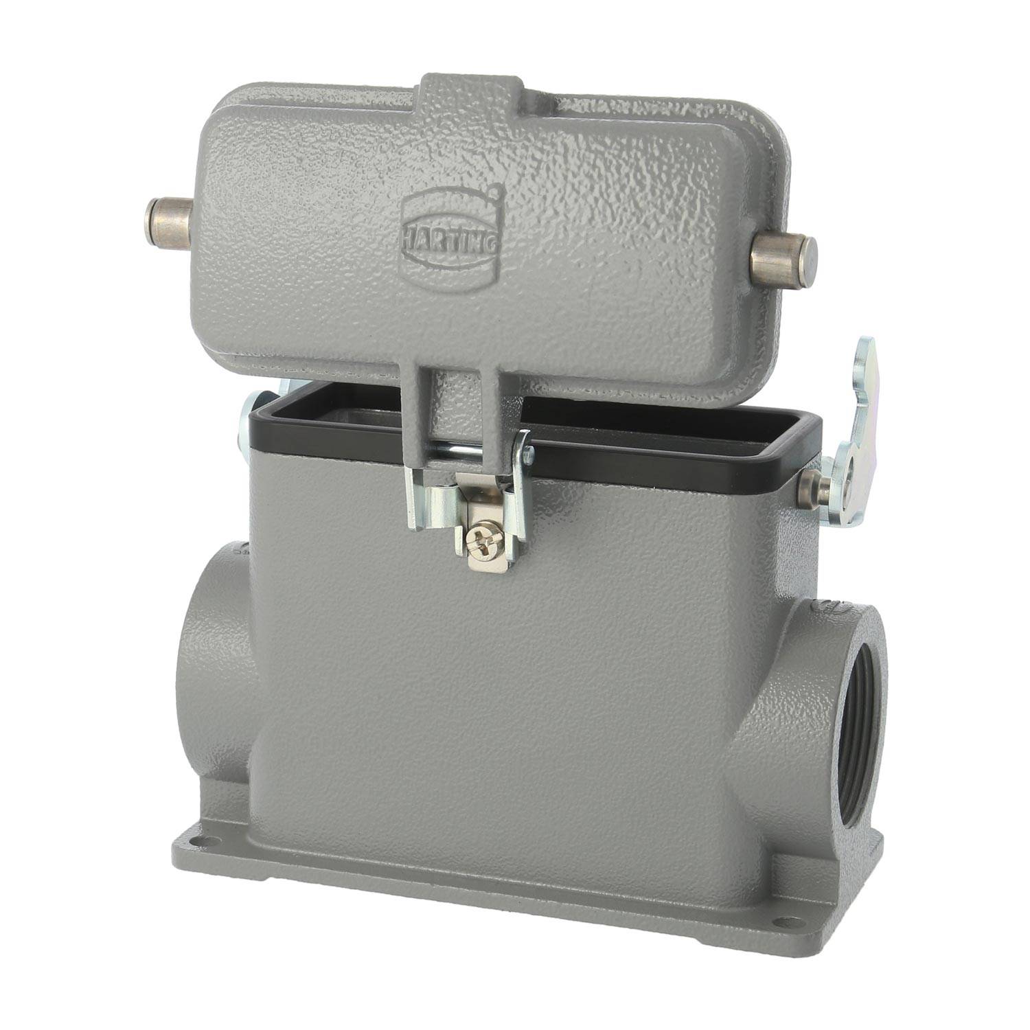 Ein graues industrielles Anschlussgehäuse mit einem klappbaren Deckel und einem Verschlussmechanismus, das seitliche Einführöffnungen für elektrische Leitungen aufweist.