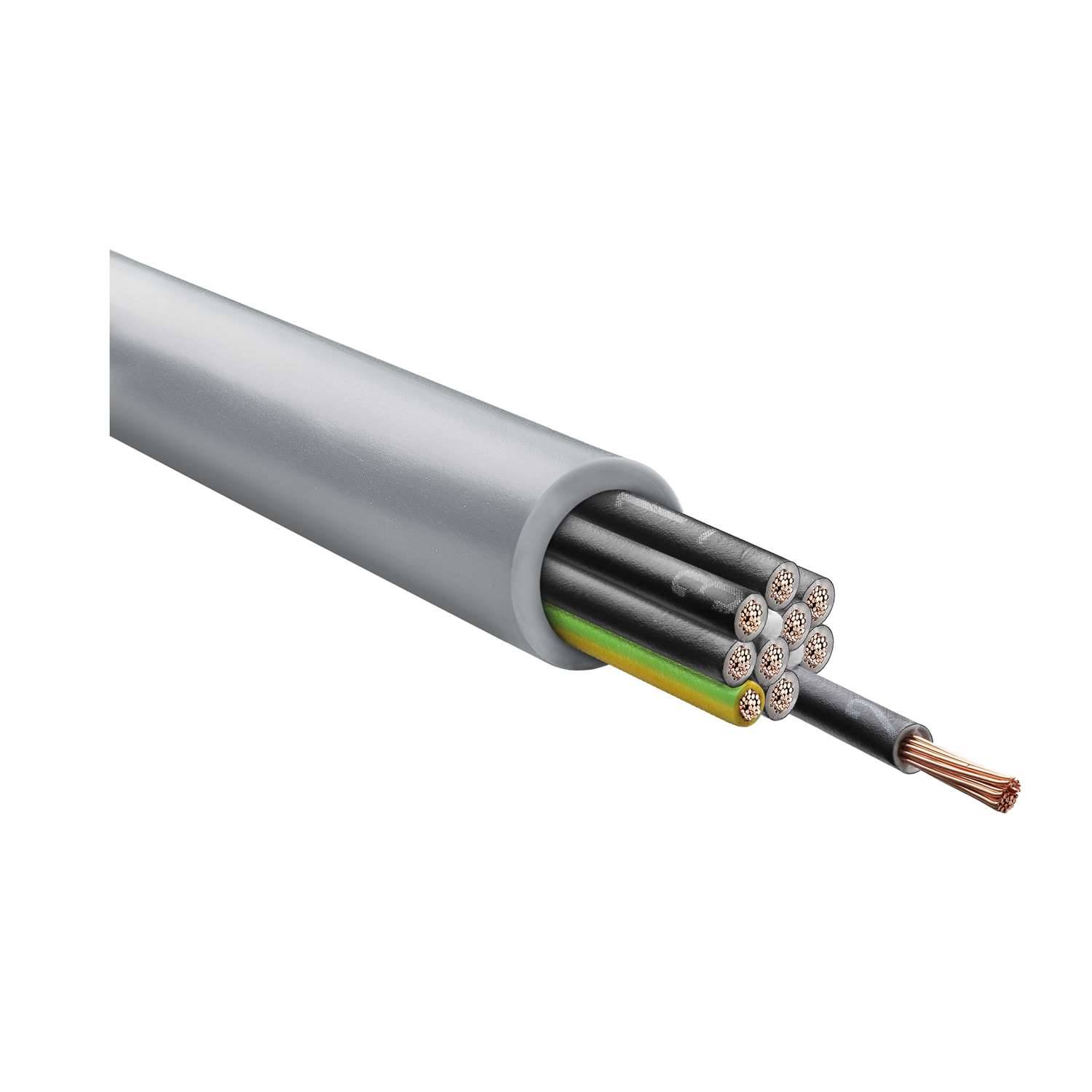 Eine Querschnittsansicht eines dicken Stromkabels, die mehrere isolierte Drähte zeigt, einen mit freiliegenden Kupferlitzen, auf weißem Hintergrund.