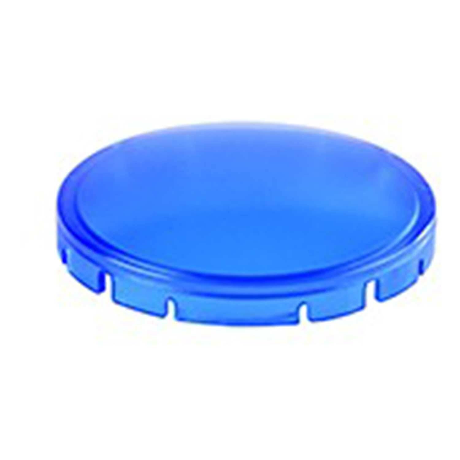 Ein blauer, runder Kunststoffdeckel mit glatter Oberfläche und kleinen Einkerbungen entlang des Randes.