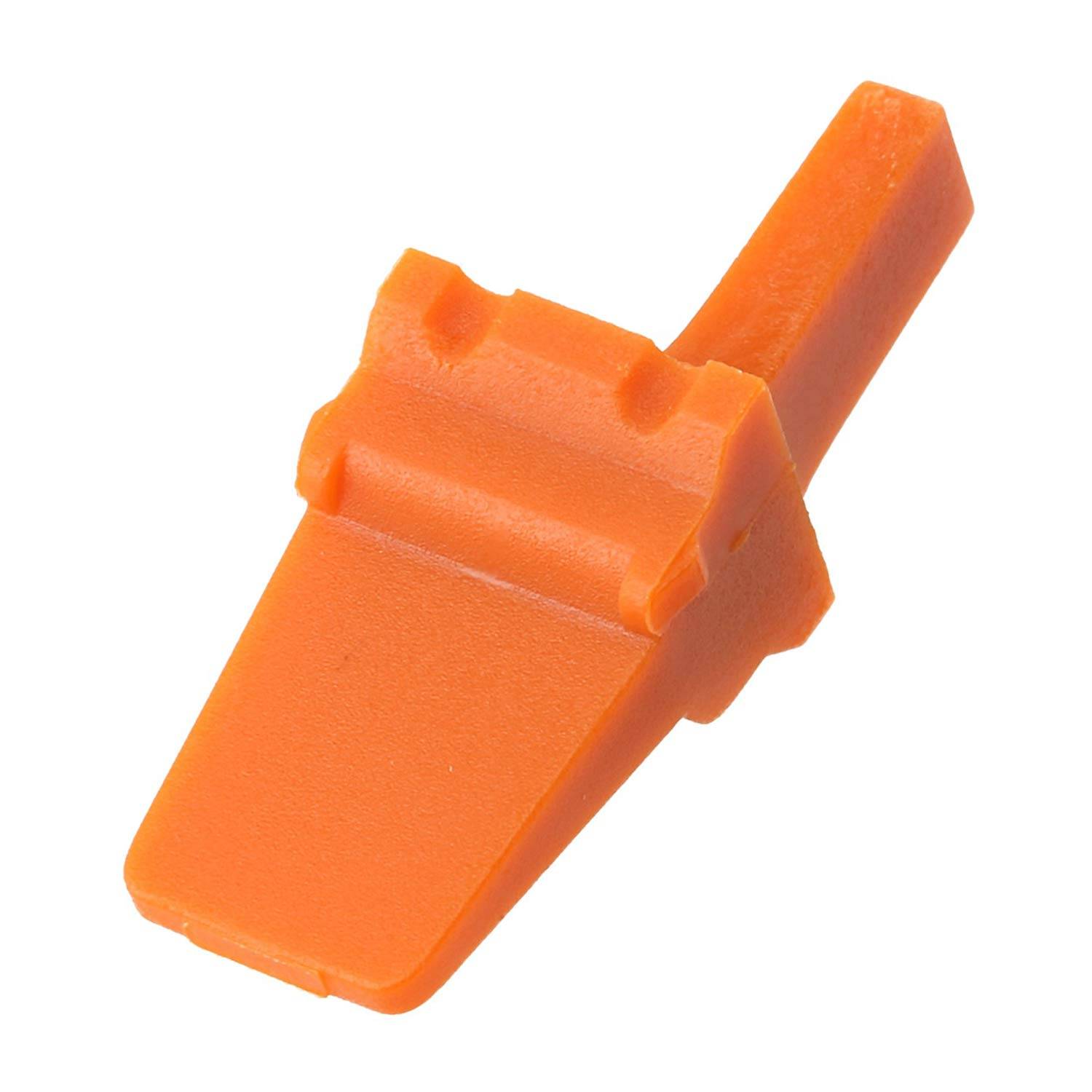 Ein orangefarbener Kunststoff-Fliesenausgleichsabstandshalter mit flacher Basis und aufrechtem Laschen, der bei Fliesenarbeiten zur gleichmäßigen Abstands- und Ausrichtungsbestimmung verwendet wird.