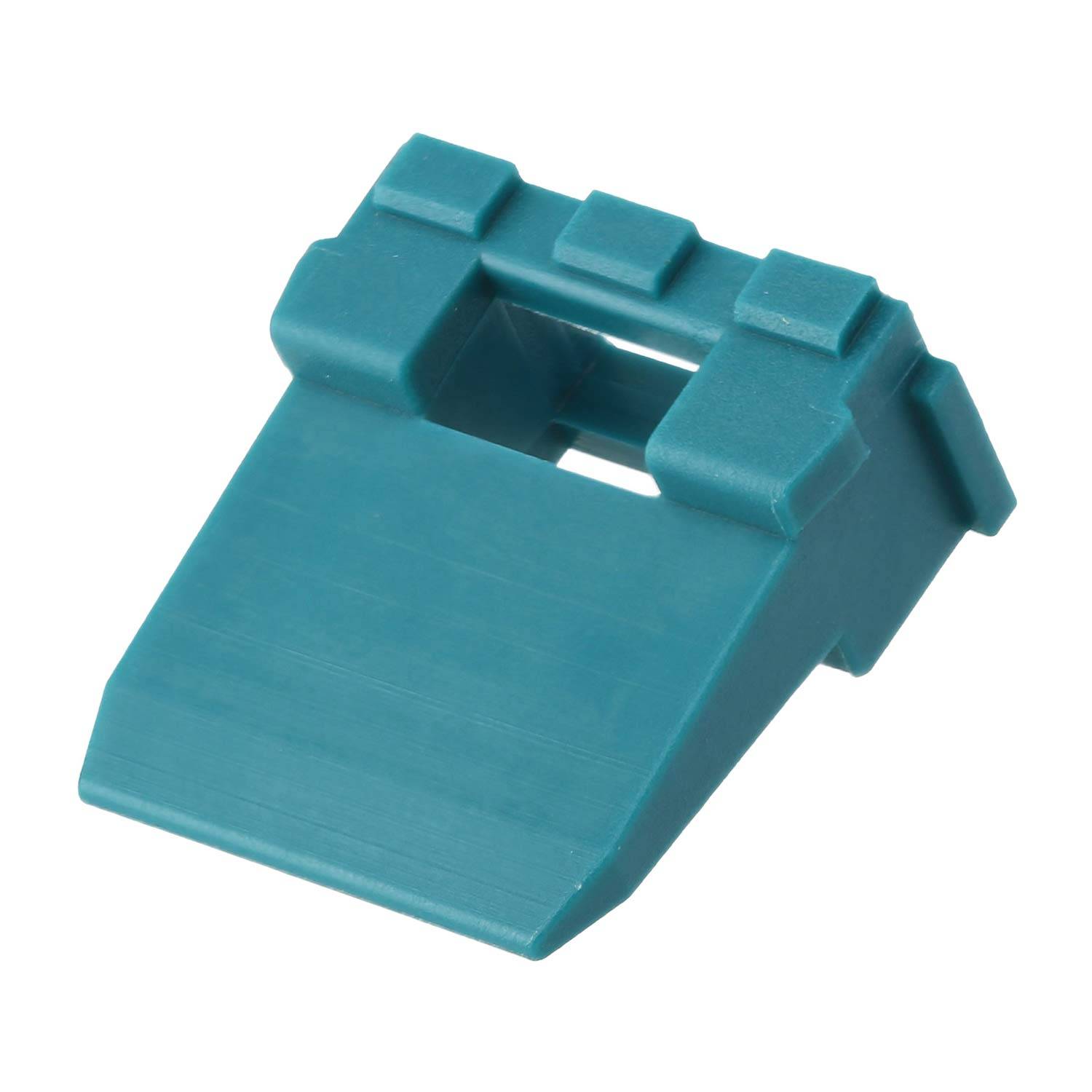 Ein blauer Kunststoff-LEGO-Schrägstein mit einer glatten geneigten Oberfläche und kleinen rechteckigen Noppen oben zum Ineinanderrasten.