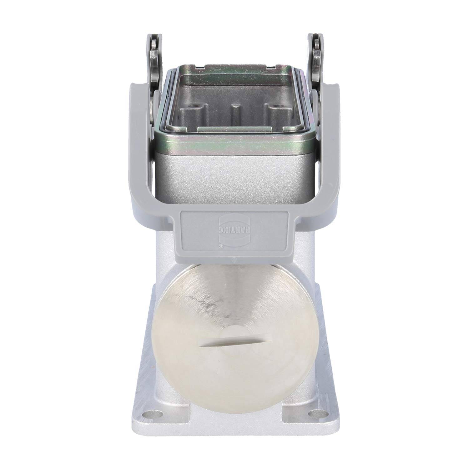 Elektrische Steckdose, Metall, industriell, von vorne betrachtet, Kabeleingang oben, runde Basis unten, geeignet für schwere Maschinen.