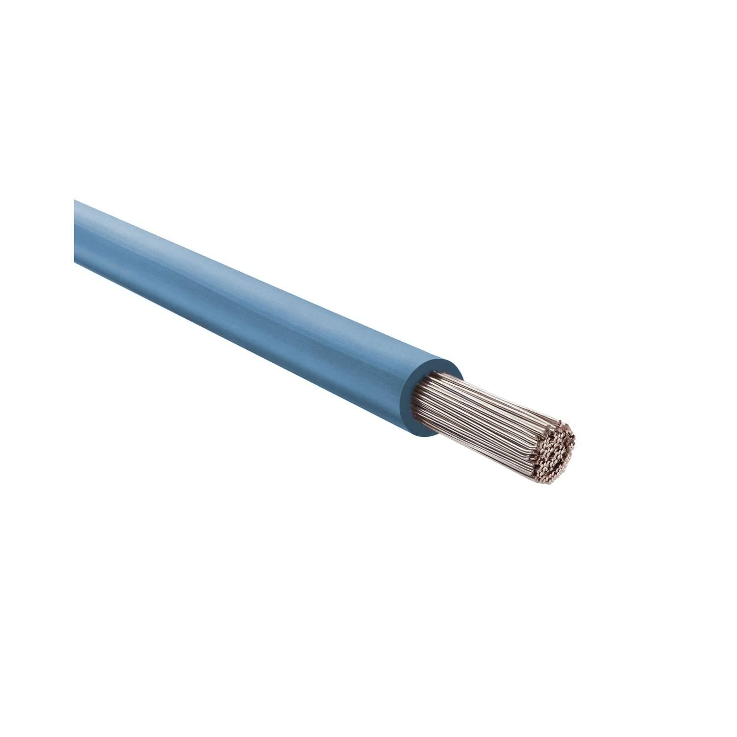 Ein blauisoliertes Elektrokabel mit freiliegenden Silberdrähten an einem Ende.