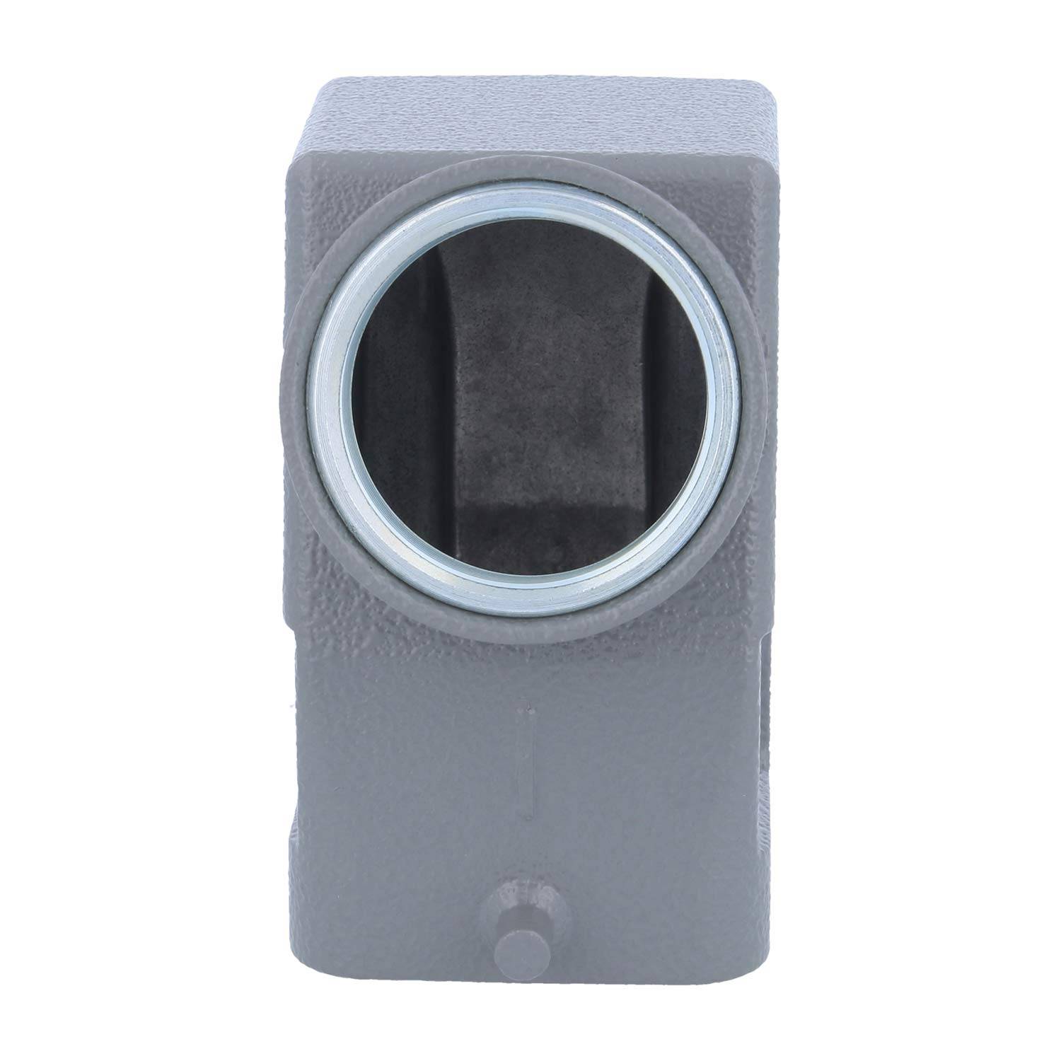 Eine graue Metallrohrverschraubung mit einer kreisförmigen Öffnung, die zum Verbinden von Rohren konzipiert ist. Die Verschraubung hat eine strukturierte Oberfläche.