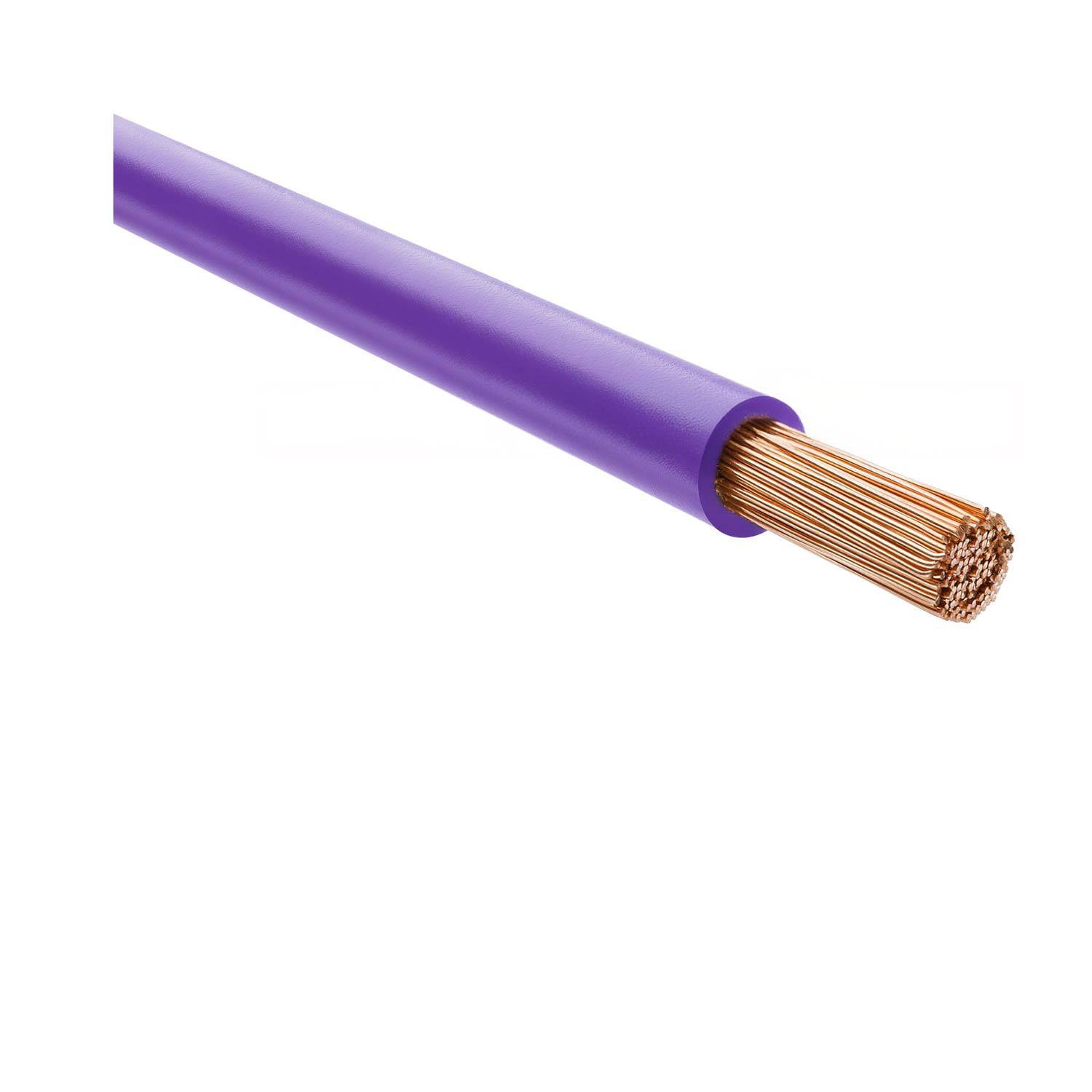 Ein lila elektrischer Draht mit freiliegenden Kupfersträngen an einem Ende, geeignet zur Stromleitung und für verschiedene Anwendungen.