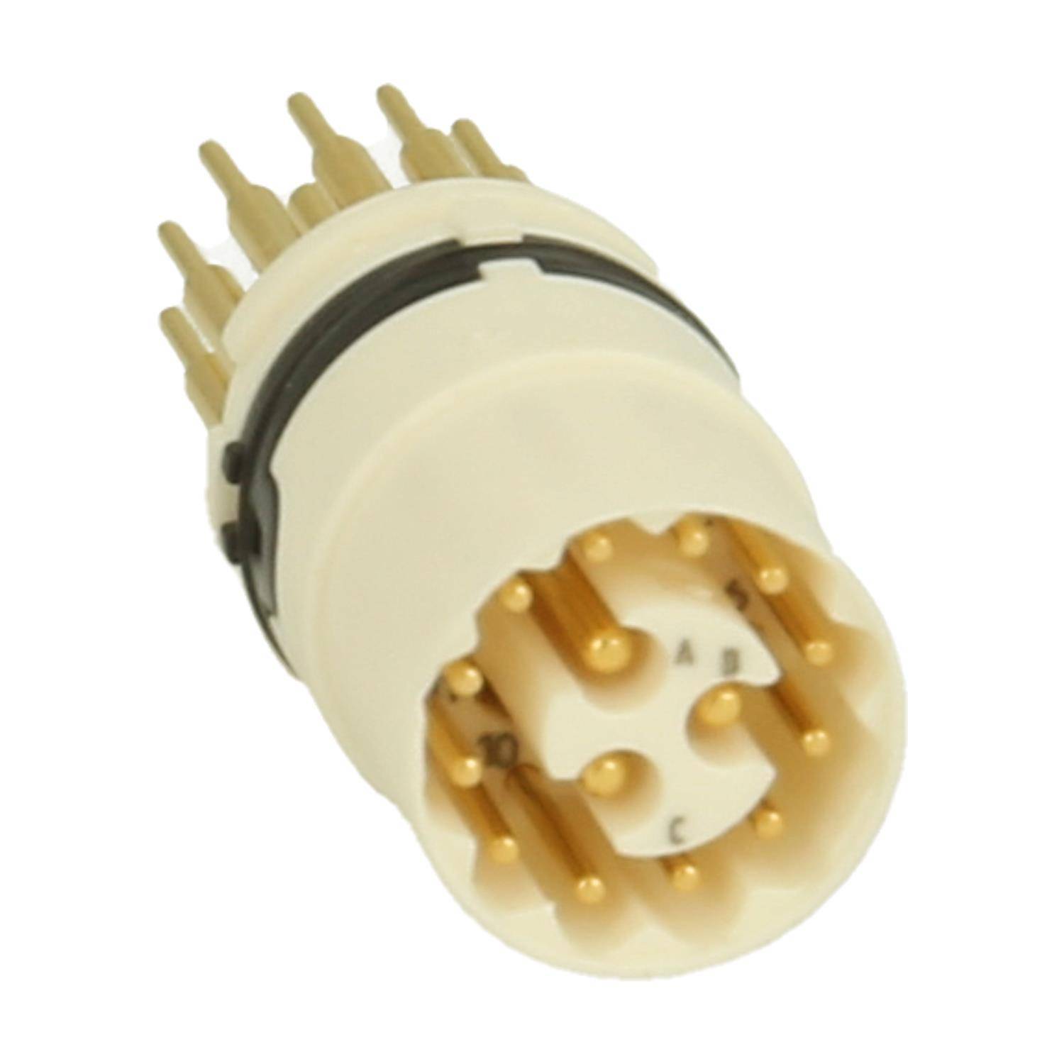 Ein weiß-goldener elektronischer Steckverbinder mit mehreren Pins, der zur Verbindung von Geräten oder Komponenten in elektrischen Systemen verwendet wird.
