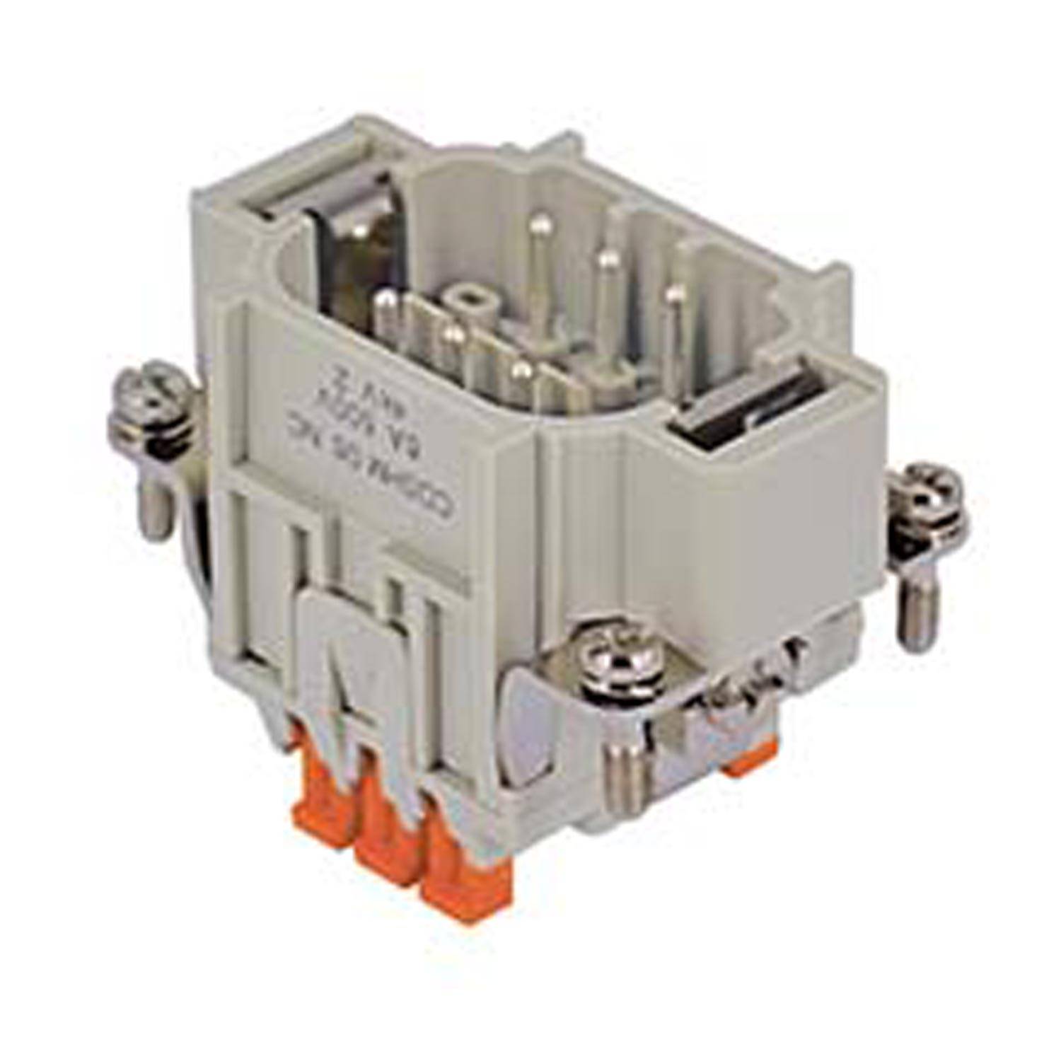 Ein weißer mehrpoliger elektrischer Anschluss mit orangefarbenen Akzenten und Metallfixierungen, verwendet für sichere Verbindungen in elektrischen Systemen.