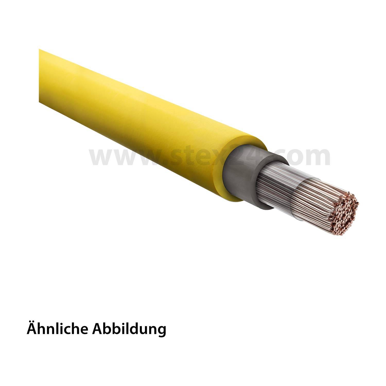 Gelbes isoliertes elektrisches Kabel mit freiliegenden Kupfersträngen an einem Ende.