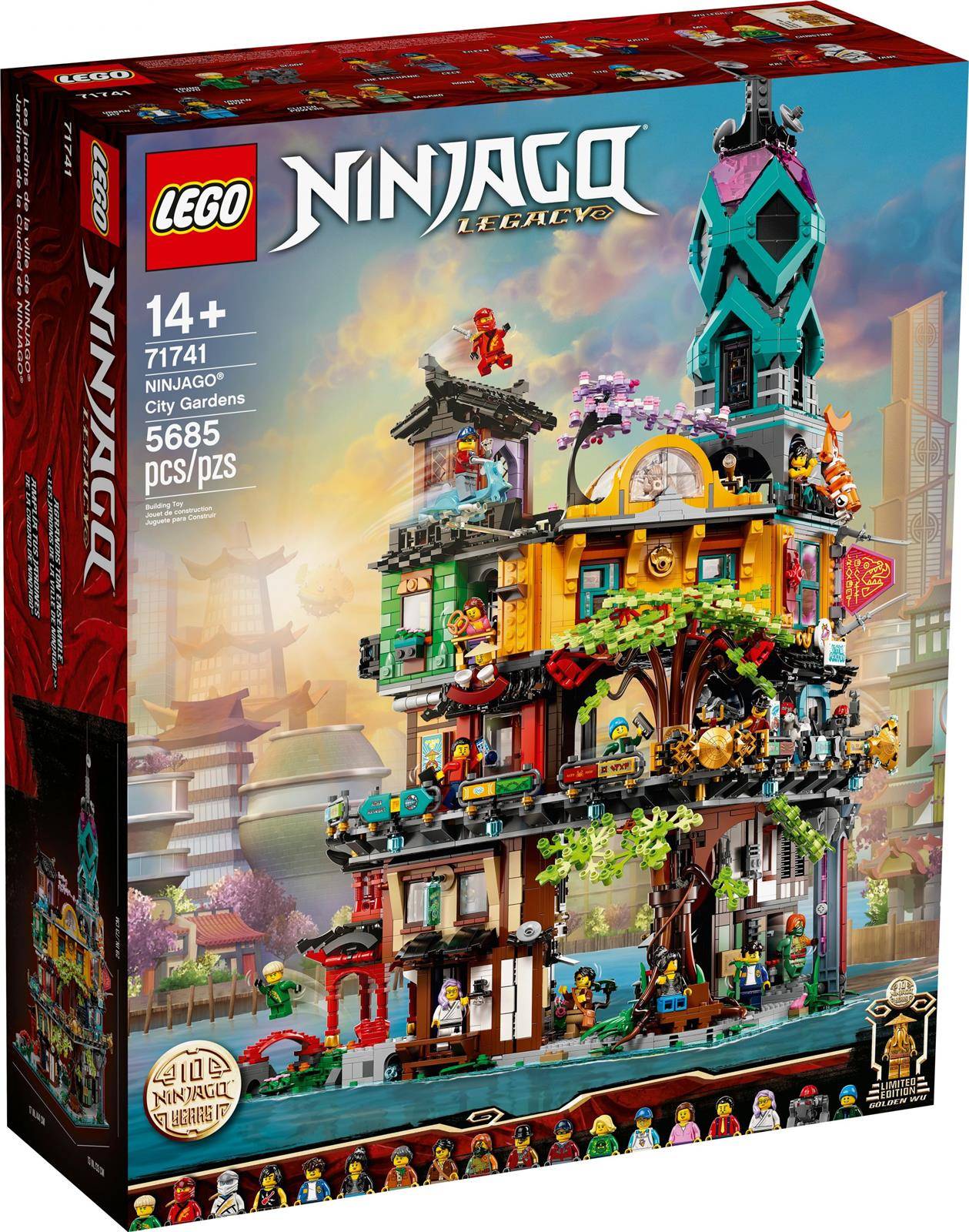 LEGO Ninjago City Gardens Set mit einer detaillierten, mehrgeschossigen Stadtstruktur, leuchtenden Farben, Bauelementen mit Bäumen und mehreren Minifiguren.