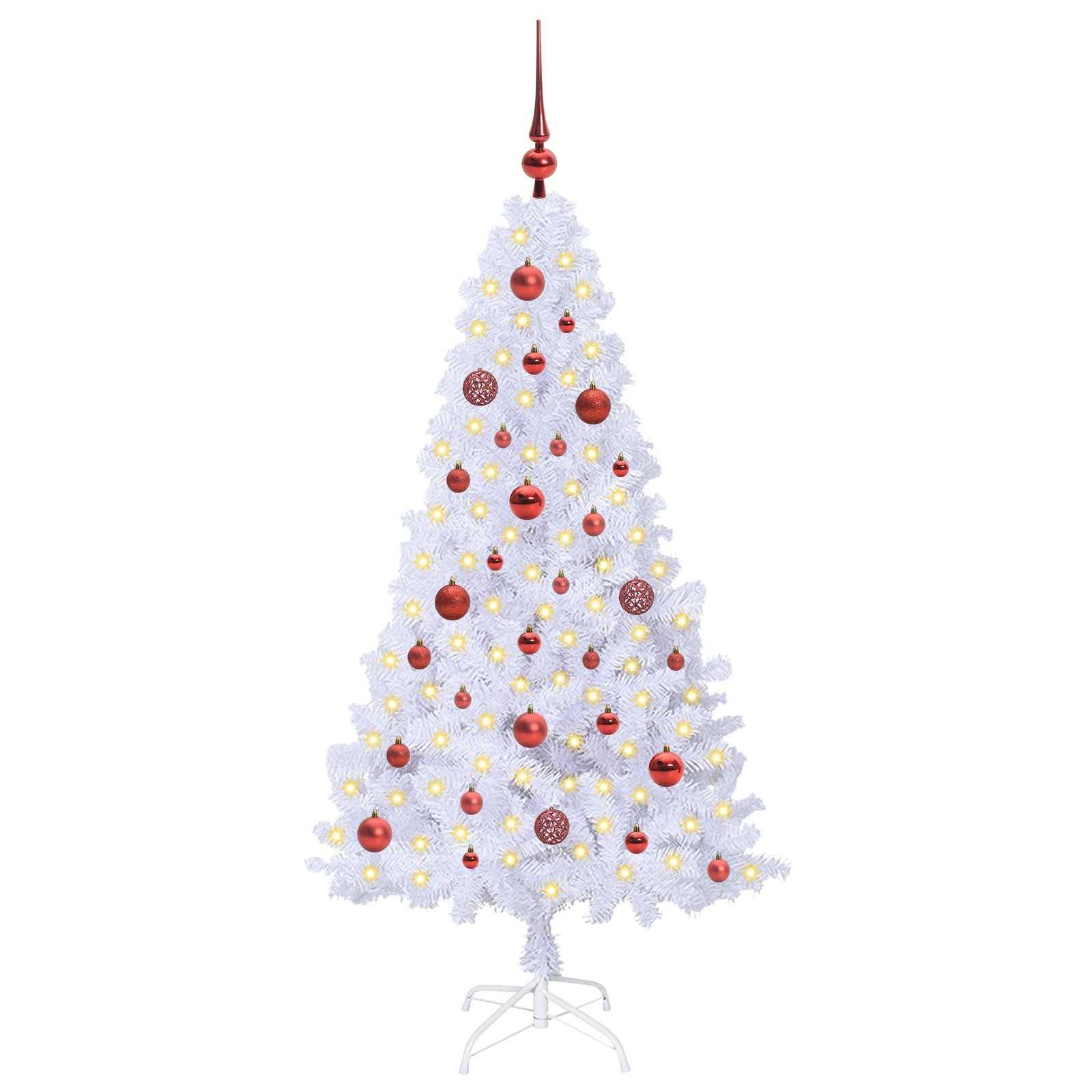 Ein weißer Weihnachtsbaum, geschmückt mit roten und silbernen Christbaumkugeln und leuchtenden Lichtern, gekrönt von einem roten Baumspitzen, der auf einer weißen Basis steht.