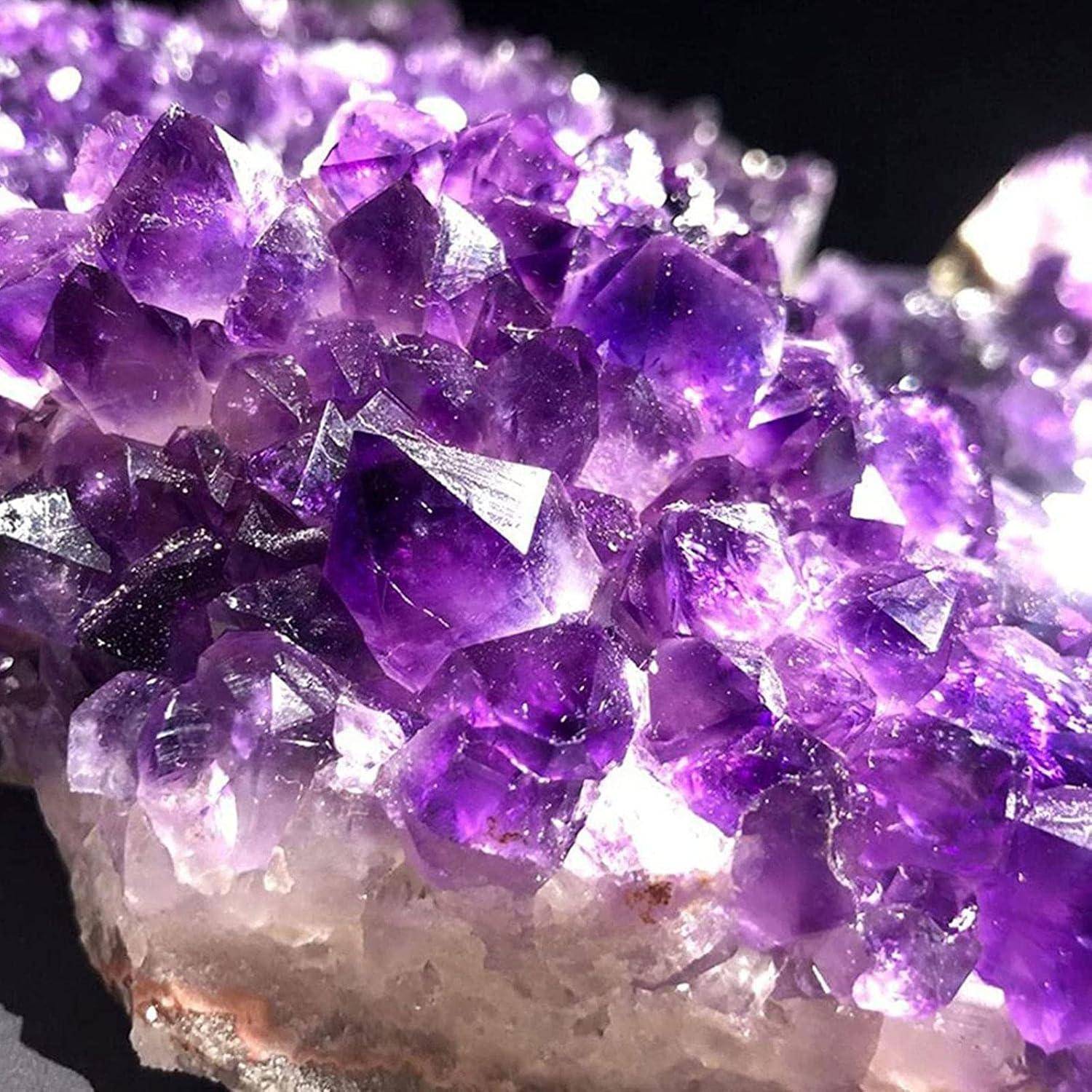 Amethyst-Geode, Hochenergetischer Amethystkristall, Natürlicher