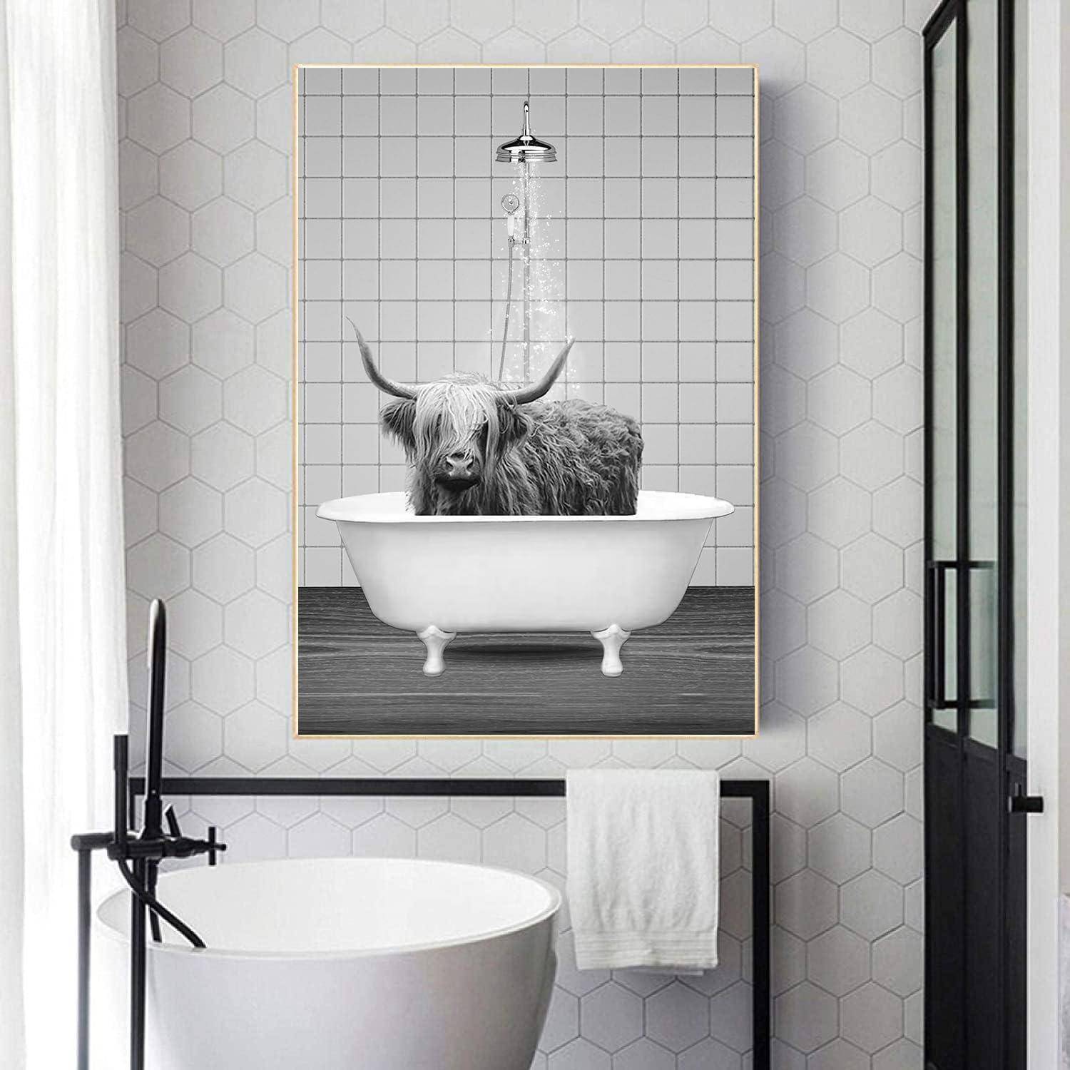 Leinwandbild Hochlandrind Badewanne Schwarz Lustig GDN2 70L x 100B cm