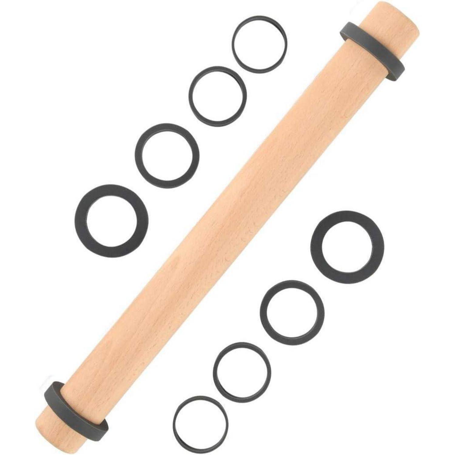 Ein Nudelholz aus Holz mit verstellbaren schwarzen Ringen zur Steuerung der Teigdicke.
