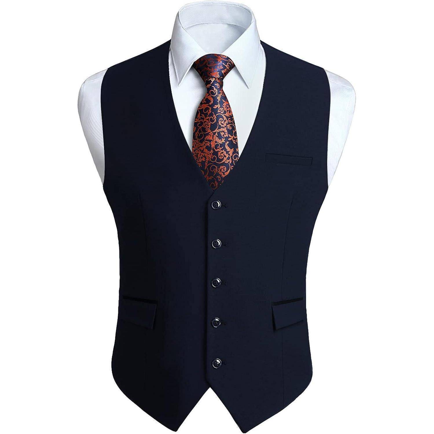 Dunkelblauer Weste über einem weißen Businesshemd mit einer farbenfrohen Paisley-Krawatte, versehen mit silbernen Knöpfen. Ideal für formelle Anlässe oder professionelle Kleidung.