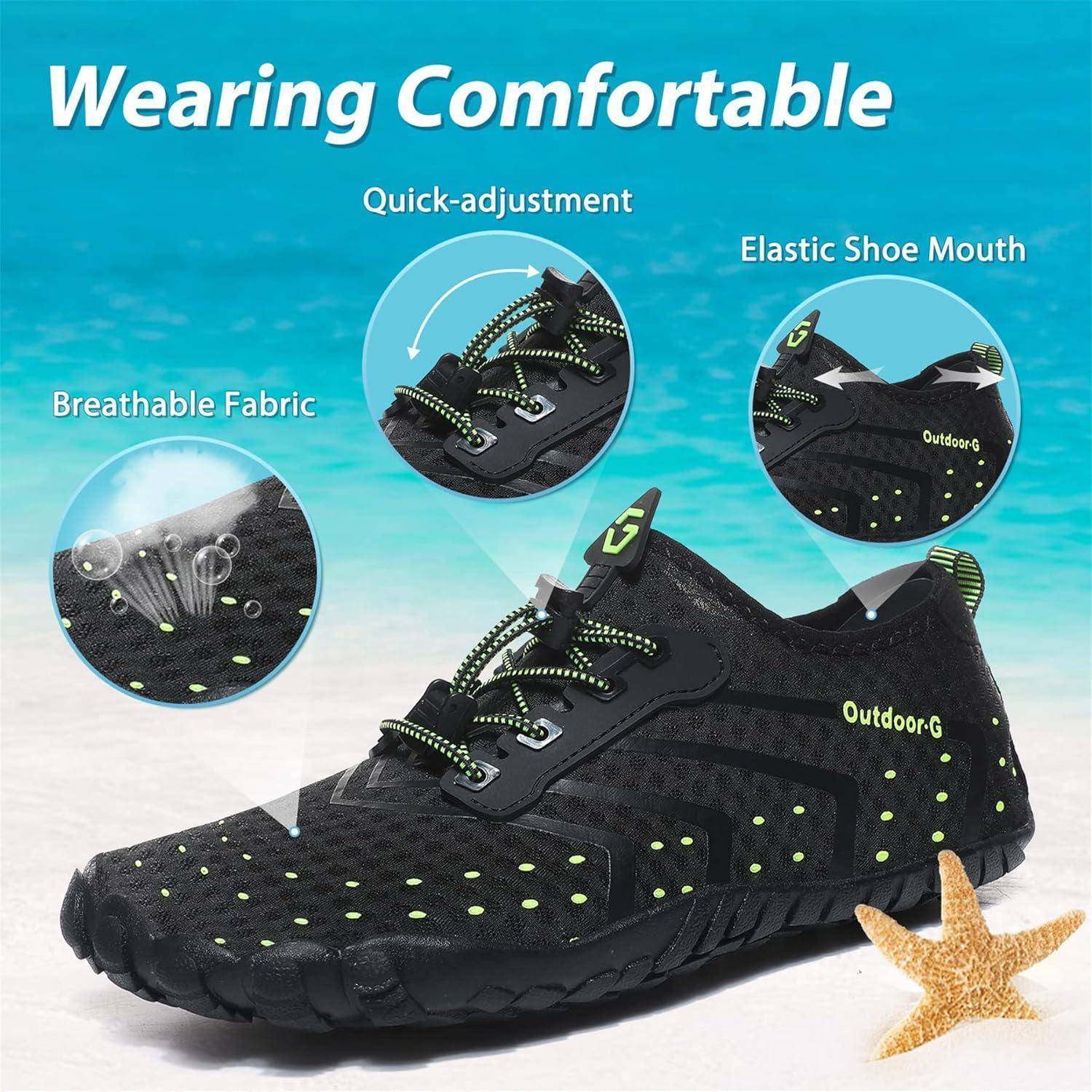 Schwarzer Outdoor-Schuh am Strand mit 'Wearing Comfortable' Text. Merkmale umfassen atmungsaktives Gewebe, schnelle Anpassung und elastischen Schuhmund. Seestern in der Nähe.