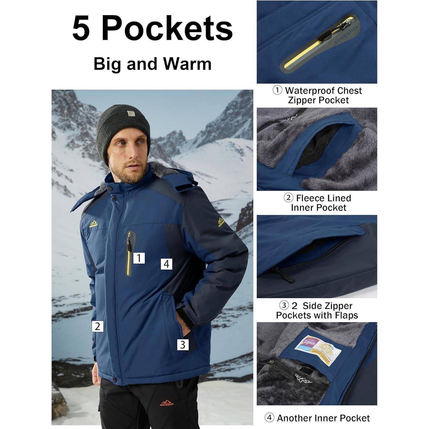 Ein Mann trägt eine blaue Jacke mit dem Text '5 Taschen: Groß und Warm'. Das Bild hebt folgende Merkmale hervor: wasserdichte Brusttasche, Fleece-Futter, seitliche Reißverschlusstaschen mit Klappen und eine zusätzliche Innentasche. Im Hintergrund ist eine verschneite Berglandschaft zu sehen.