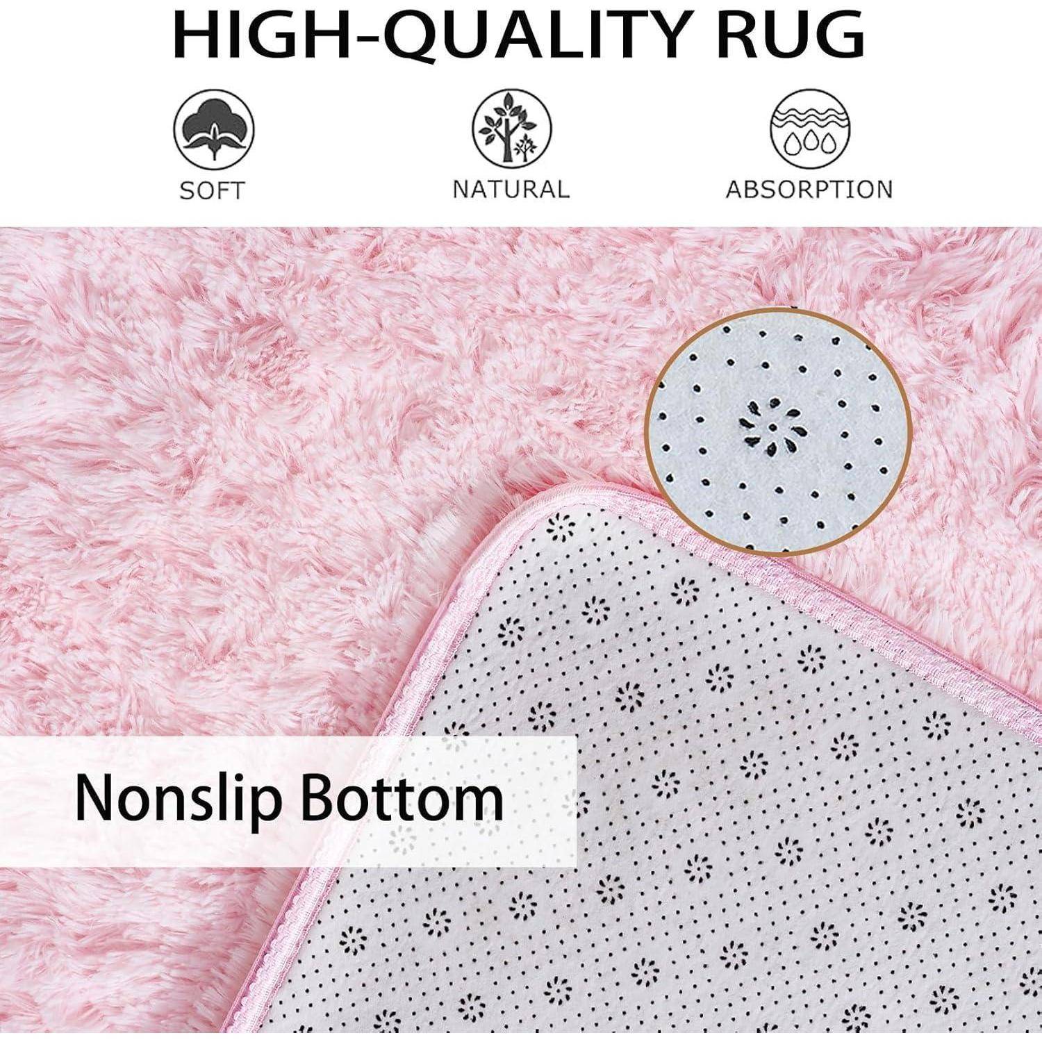 Hochwertiger Teppich mit einer rosa, weich texturierten Oberfläche und hervorgehobener rutschfester Unterseite. Hauptmerkmale: weich, natürlich, saugfähig.