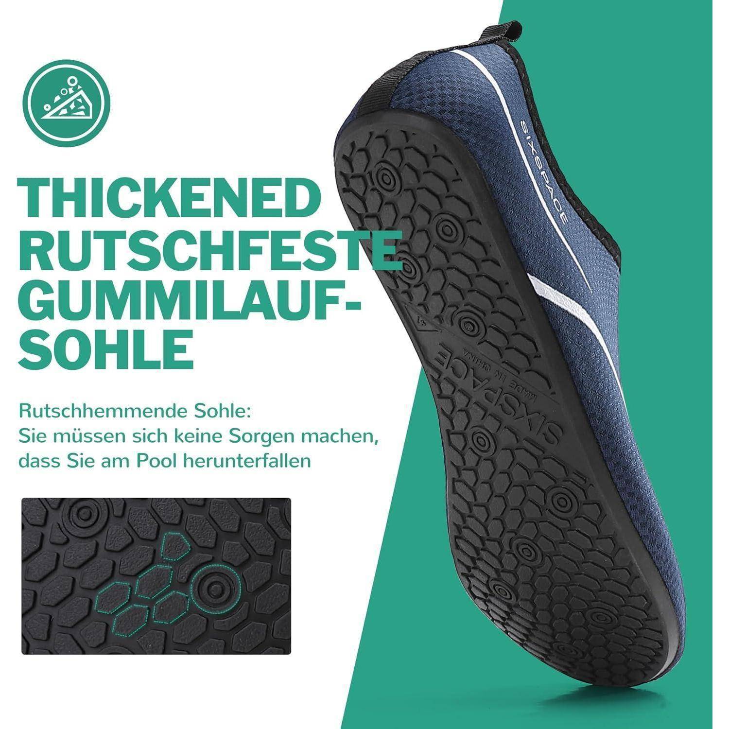 Das Bild zeigt einen blauen Schuh mit einer schwarzen Gummisohle und dem Text 