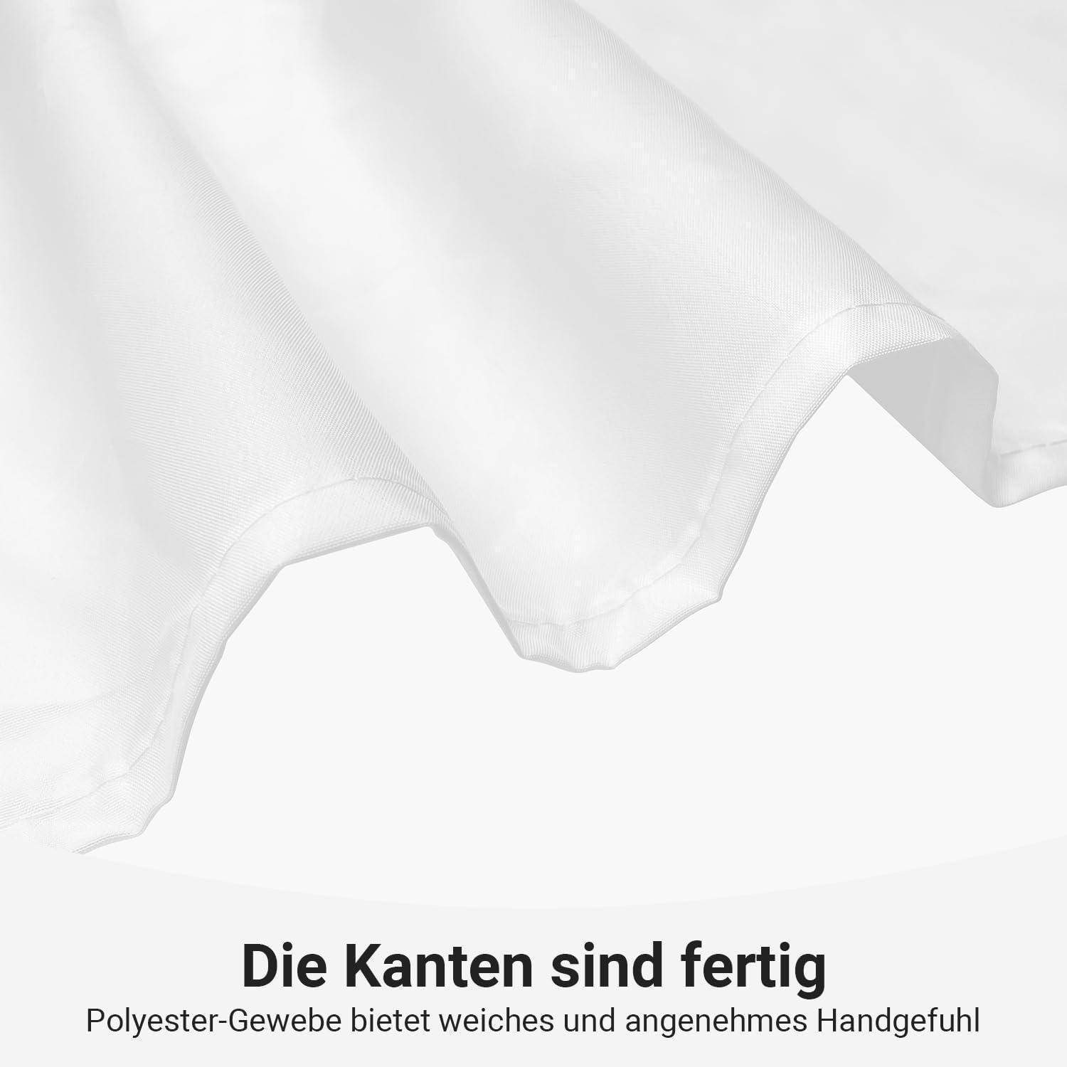 Die Kanten sind fertig' ist auf einem Nahaufnahmebild von glattem, weißem Stoff mit sauber genähten Kanten gedruckt. Text darunter liest: 'Polyestergewebe bietet weiches und angenehmes Handgefühl'.