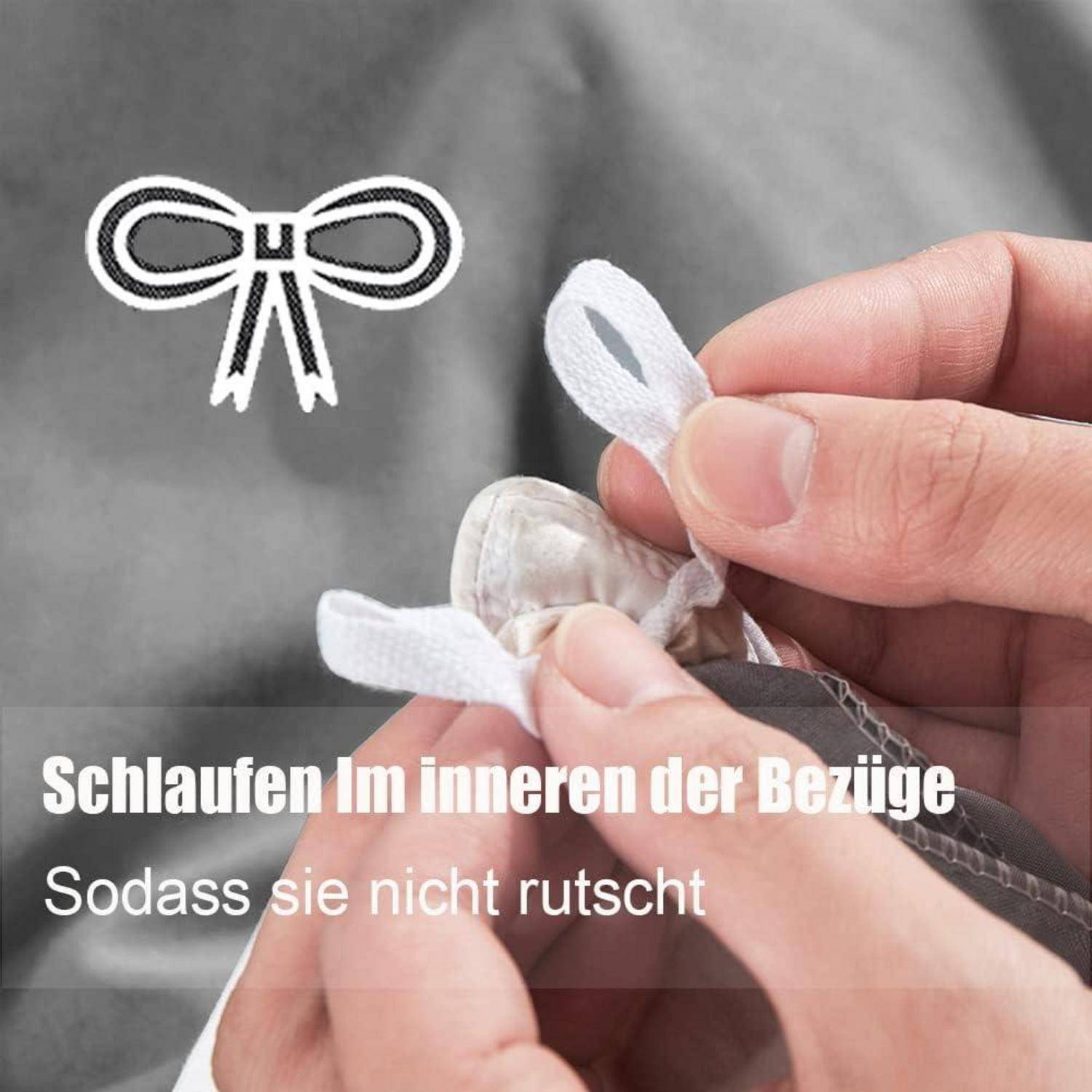 Ein Nahaufnahme von Händen, die eine weiße Schlaufe an einem Stoffbezug binden, mit dem Text 'Schlaufen im inneren der Bezüge, sodass sie nicht rutscht'.