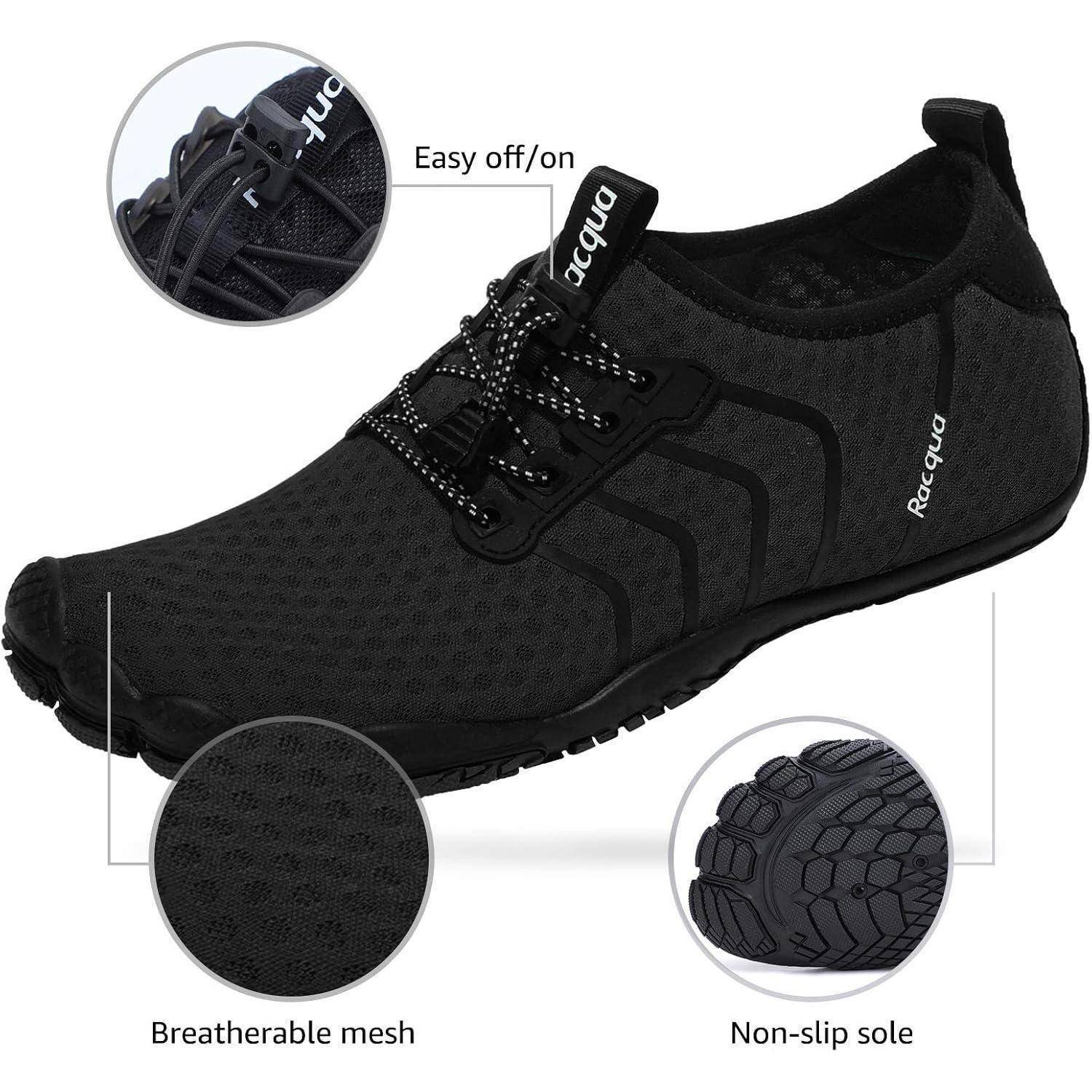 Schwarzer Sportschuh mit atmungsaktivem Mesh, einfachem Schnürsystem und rutschfester Sohle. Hervorgehobene Beschriftungen zeigen jedes Feature.