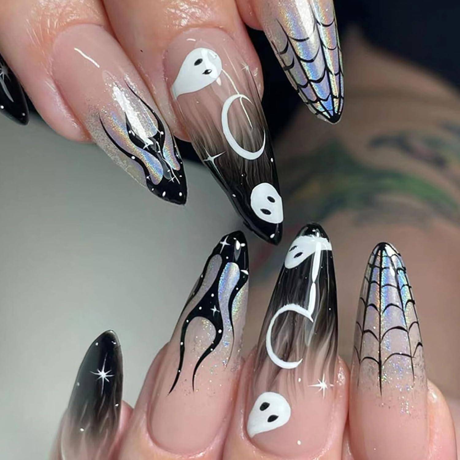 Fingernägel 24 Stück Halloween Black French Mandel Niedlicher Geist