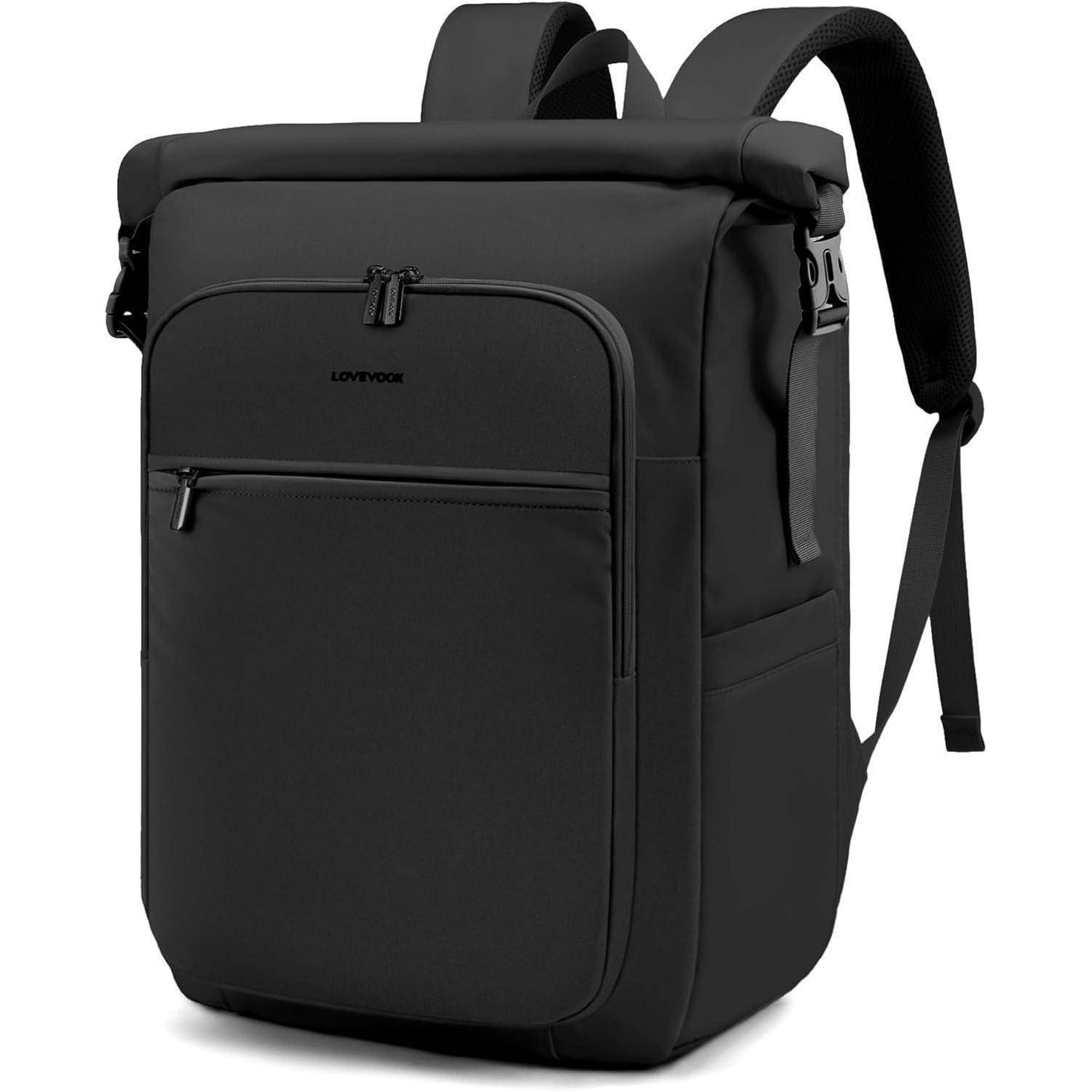 Ein schwarzer Rucksack mit Rolltop-Design, ausgestattet mit gepolsterten Schulterträgern, einer Reißverschlusstasche an der Vorderseite und Seitenkompartimenten.