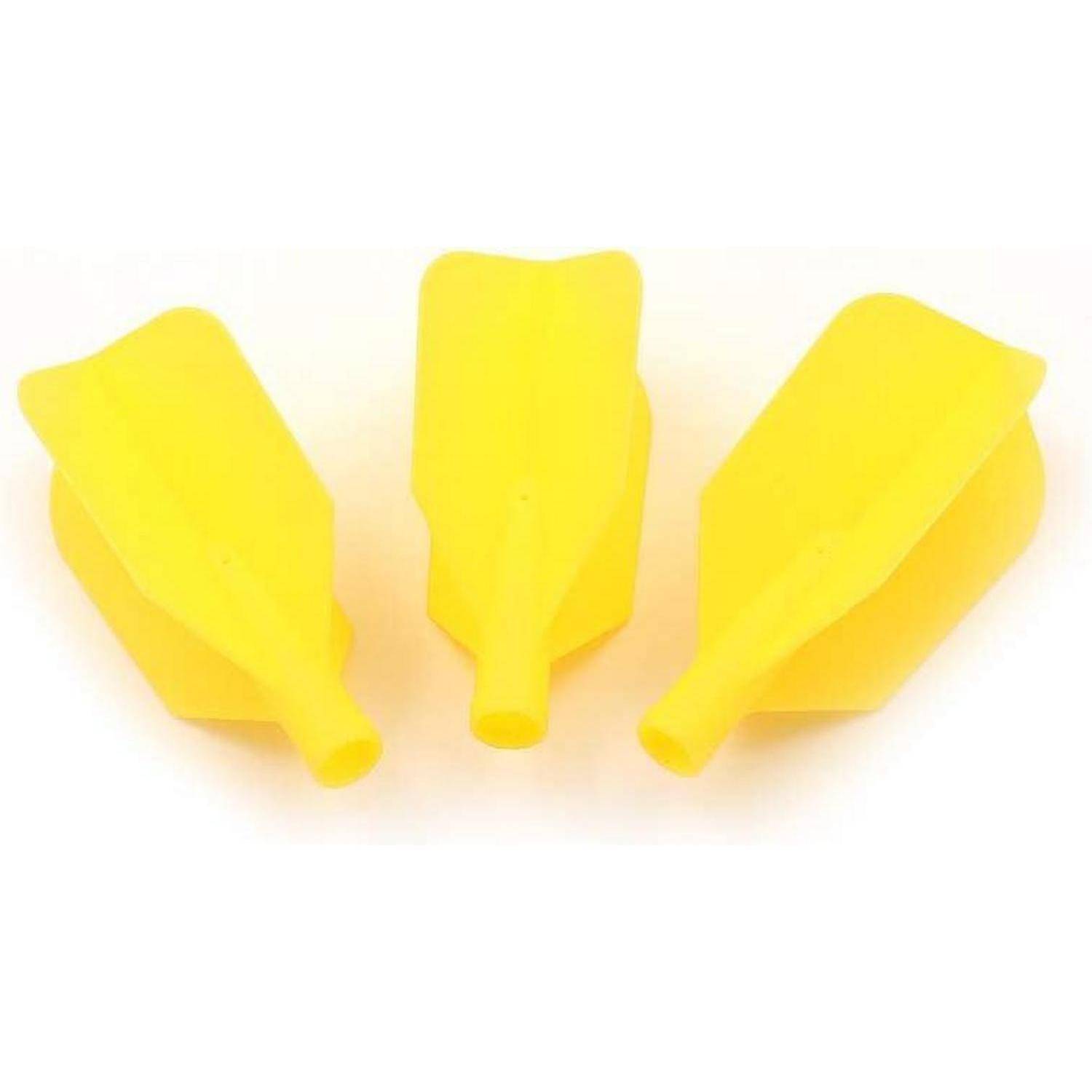 Drei gelbe Plastik-Sodaflaschendeckel mit breiten, flachen Oberflächen, entwickelt, um normale Flaschen in Krüge zu verwandeln.