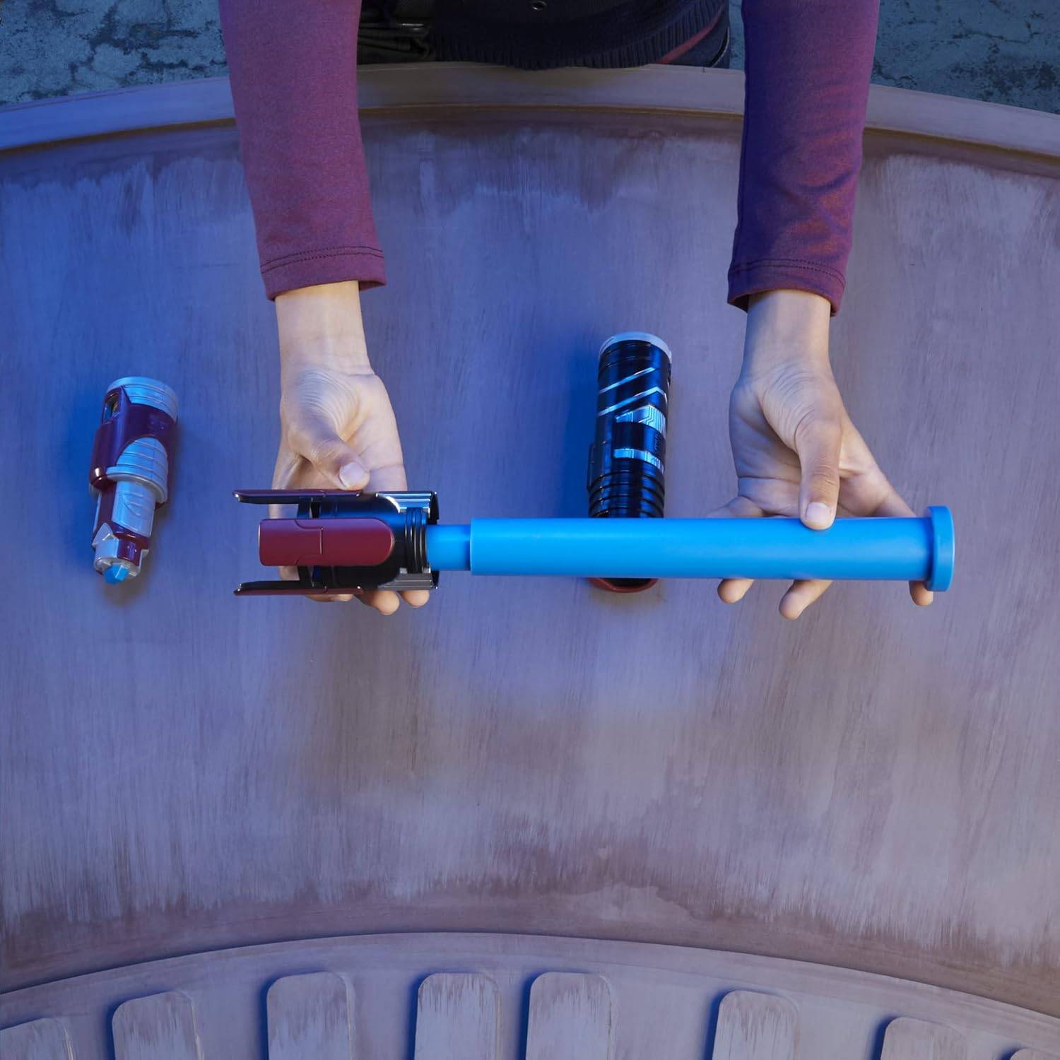 Hasbro Star Wars Forge Anakin Skywalker F4057 ausziehbares Lichtschwert blau 4+