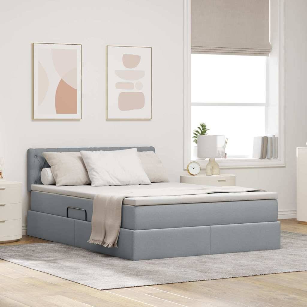 Ein modernes Schlafzimmer mit einem grau gepolsterten Bett, weißer Bettwäsche, abstrakten Kunstwerken an den Wänden und einem Fenster mit sanftem natürlichen Licht.