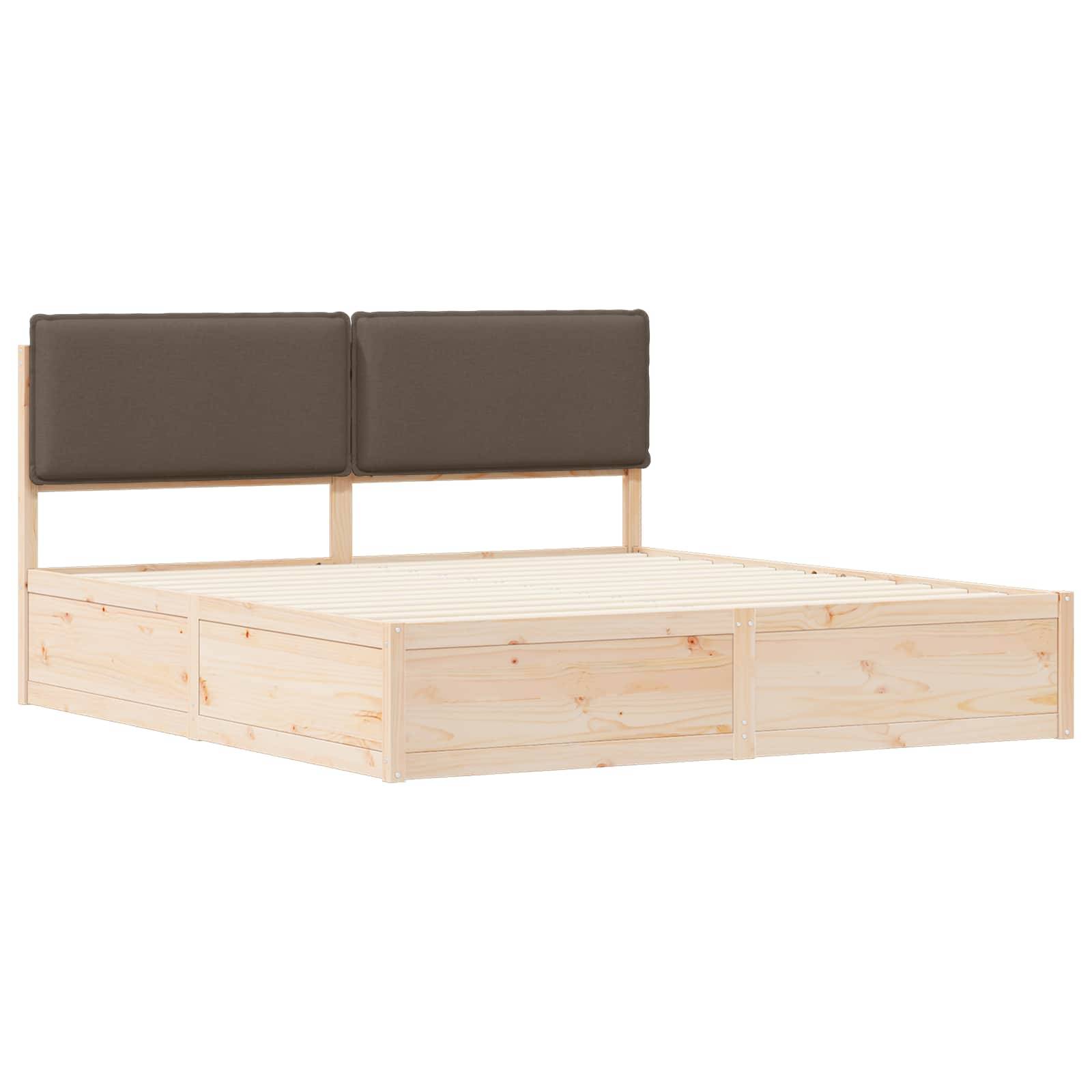 Ein Holzbettgestell mit heller Holzoberfläche, ausgestattet mit einem Lattenrost und zwei dunklen gepolsterten Kopfteilen. Geeignet für ein modernes Schlafzimmer.