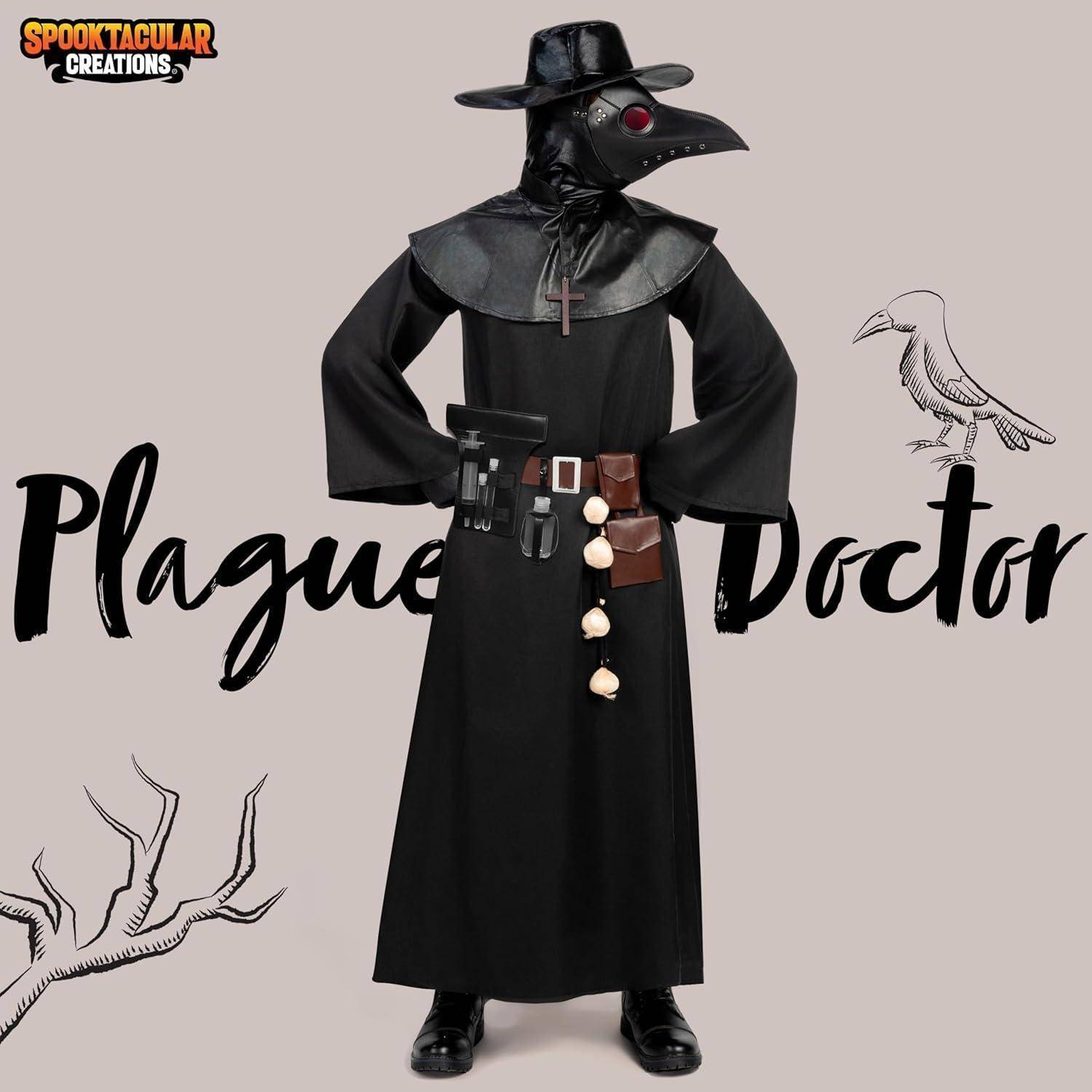 Eine Person in einem schwarzen Pestdoktorkostüm mit einer langen Schnabelmaske, breitkrempigem Hut und Kreuzsymbol. Im Hintergrund befindet sich der Text 