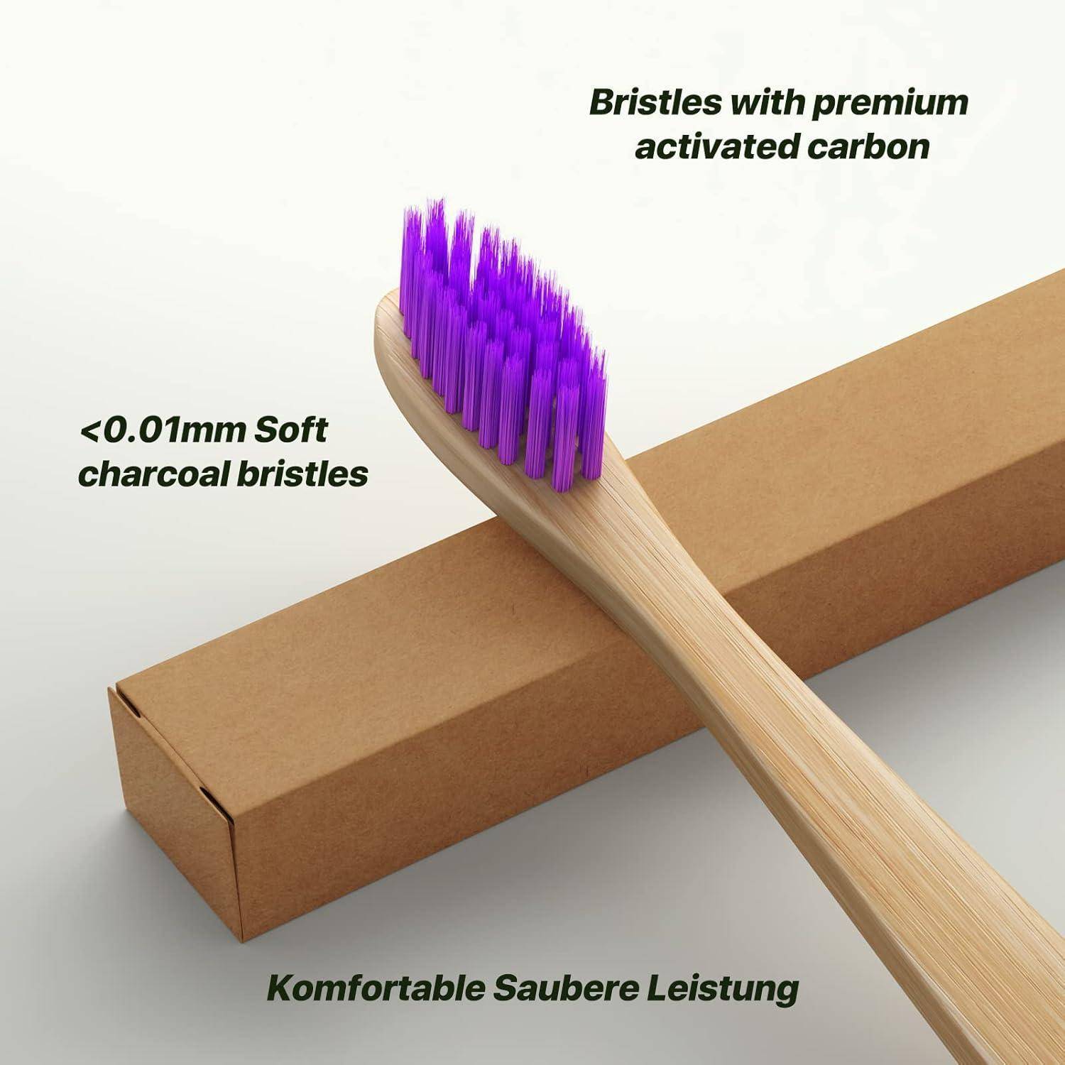 Eine Holzzahnbürste mit lila Borsten auf einer braunen Box. Texthervorhebungen zeigen Merkmale: weiche 0,01mm Holzkohleborsten mit Premium-aktivkohle.