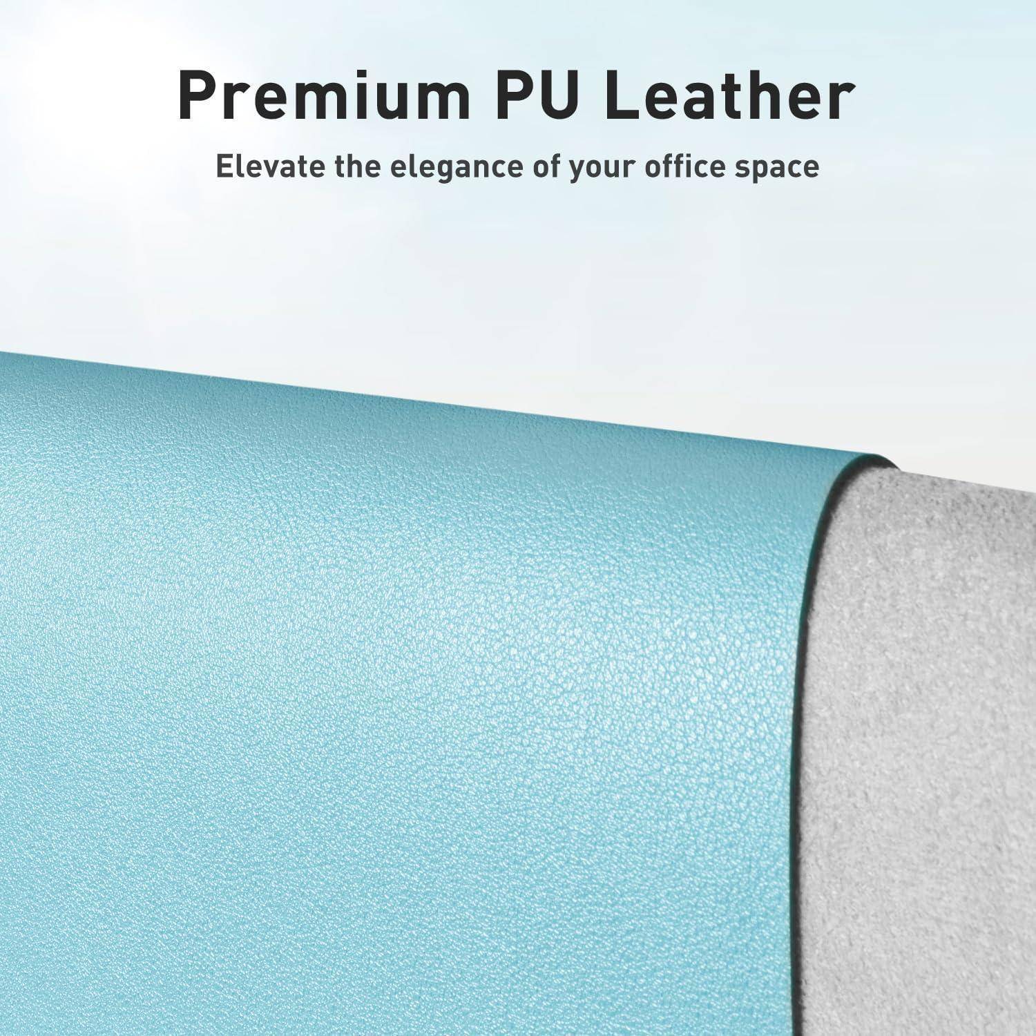 Ein hellblauer Schreibtischunterlage aus PU-Leder mit dem Text „Premium PU-Leder: Erhöhen Sie die Eleganz Ihres Arbeitsbereichs