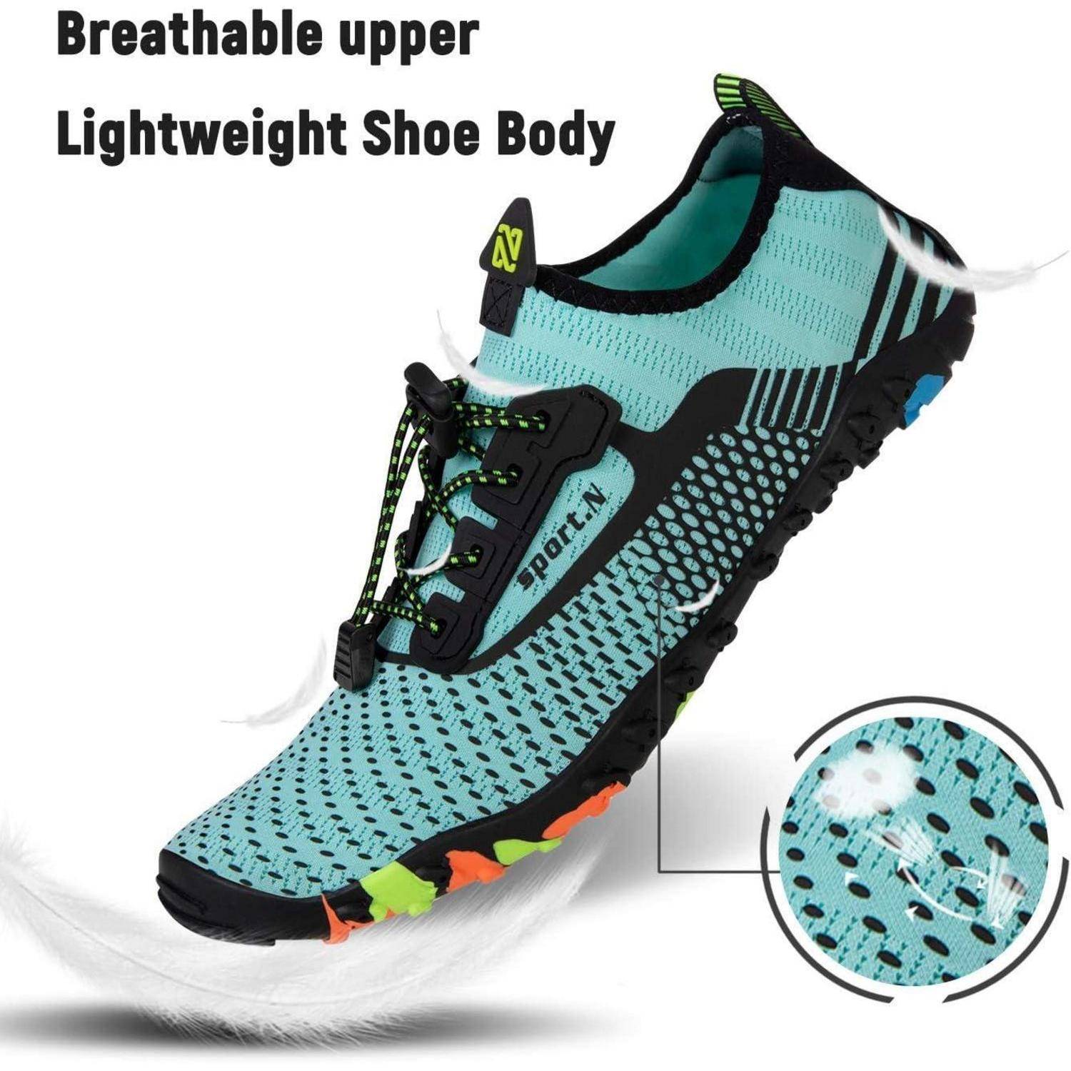 Ein türkisfarbener Sportschuh mit einem atmungsaktiven Obermaterial und leichtem Körper wird gezeigt. Ein vergrößerter Abschnitt hebt die Maschentextur des Gewebes hervor.