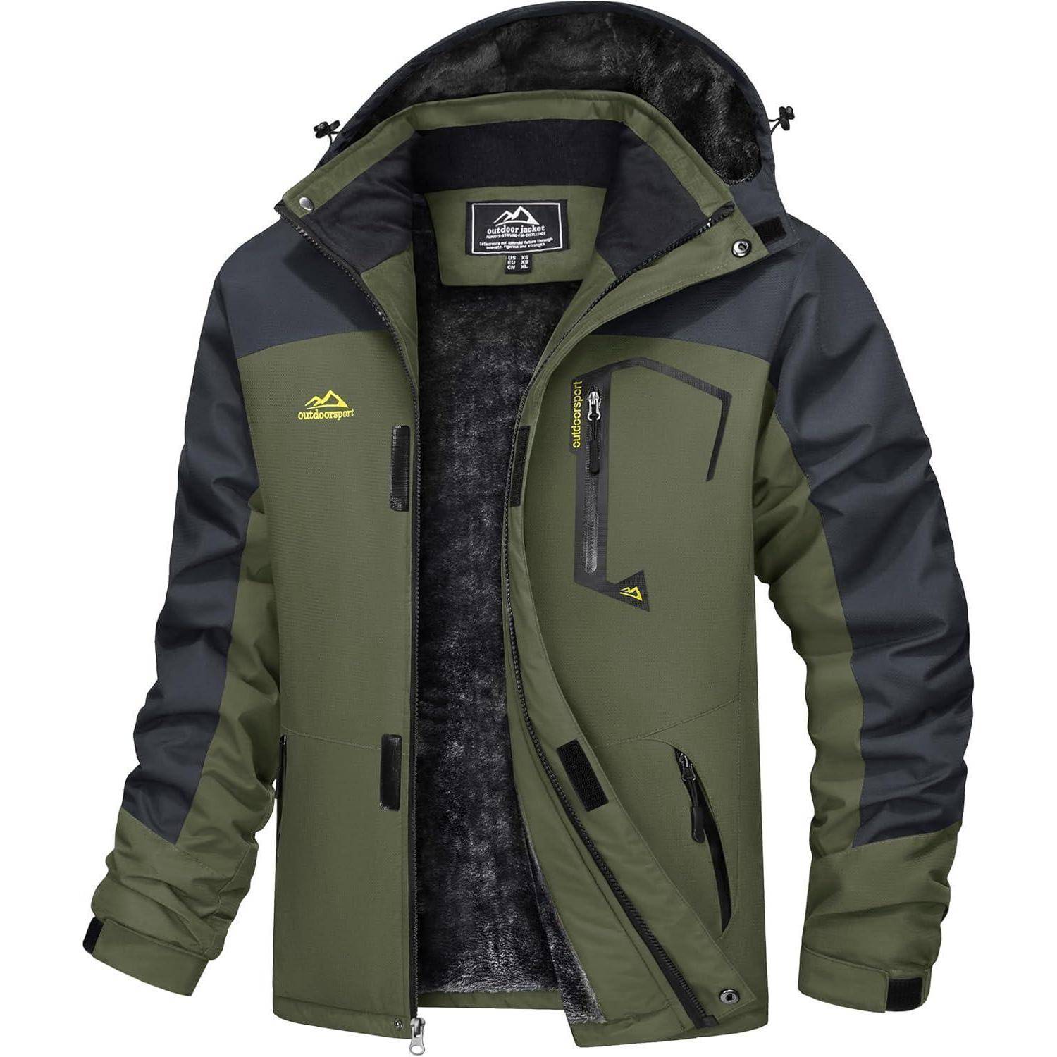 Grüne und schwarze Outdoor-Jacke mit Fleecefutter und mehreren Reißverschlusstaschen, konzipiert für Wanderungen oder Aktivitäten bei kaltem Wetter.