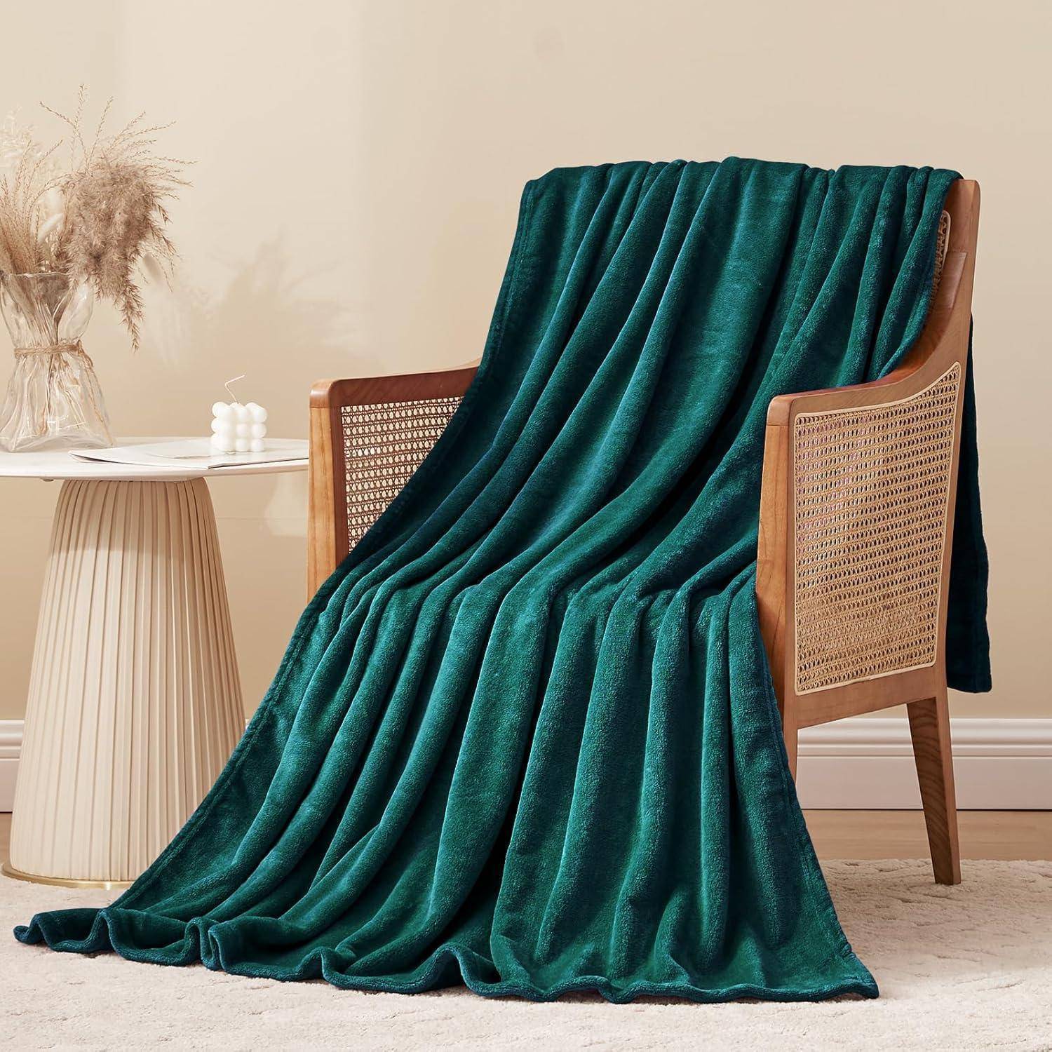Kuscheldecke Fleecedecke Couchdecke XL Winter 150 x 200 cm Dunkelgrün