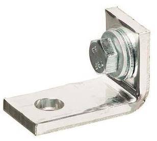 Eine Metallwinkelhalterung mit einem Bolzen und einer Mutter, die in der Ecke befestigt ist und zum Verbinden von zwei Oberflächen in einem 90-Grad-Winkel verwendet wird.